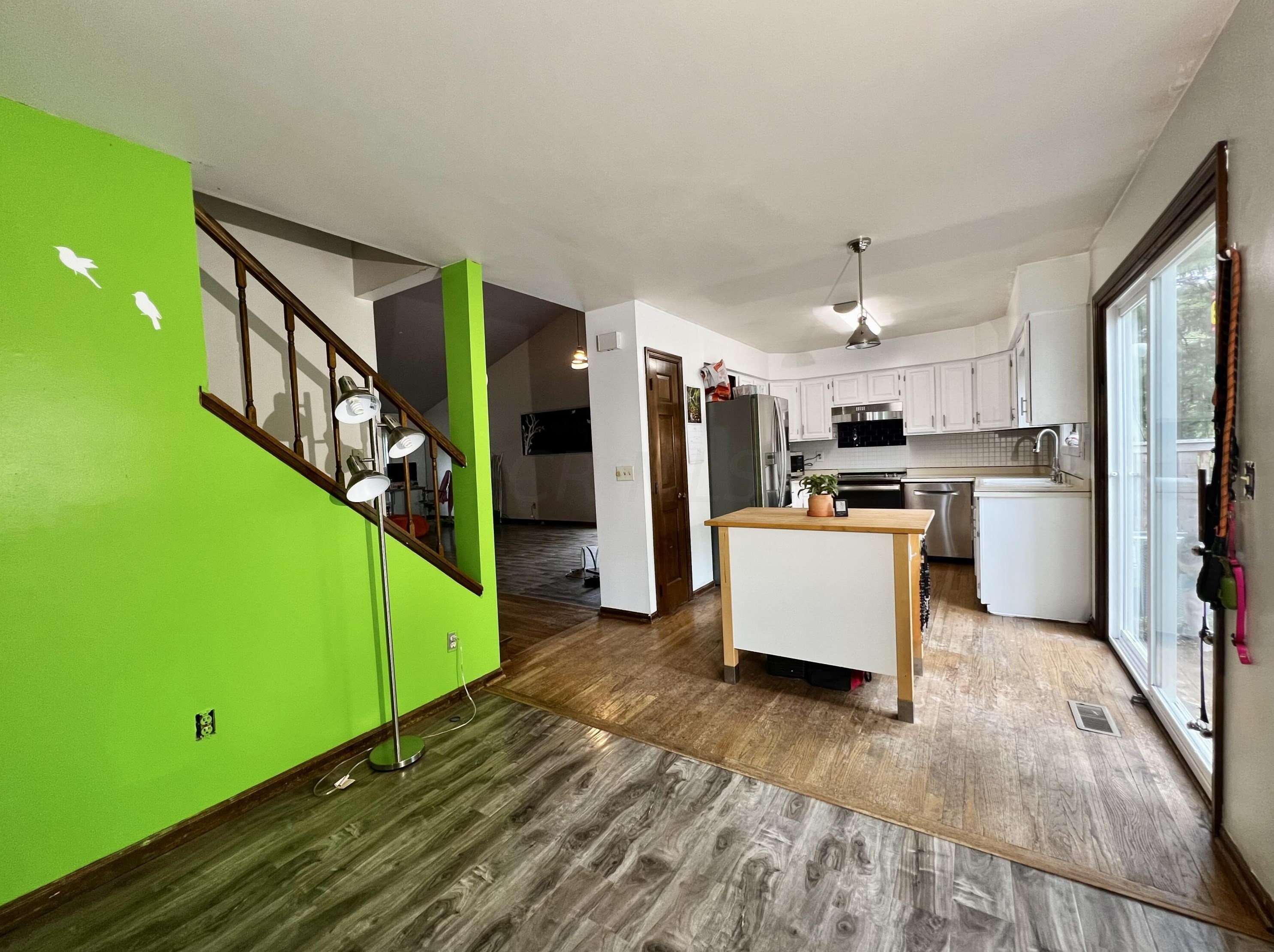 214 Dublin Granville Rd, Columbus OH 43085-3185 exterior