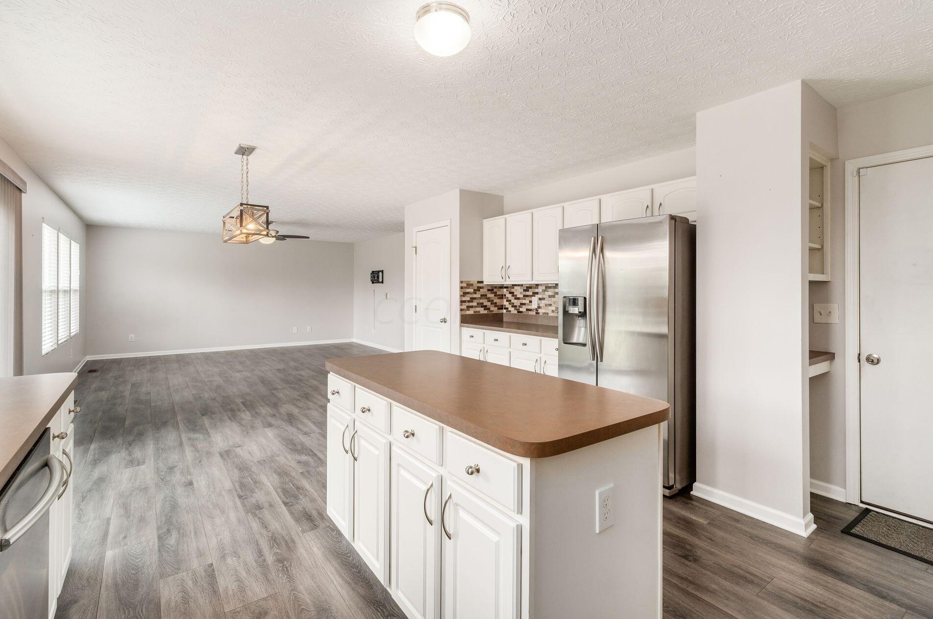 808 Brevard Cir, Pickerington OH  43147-7854 exterior