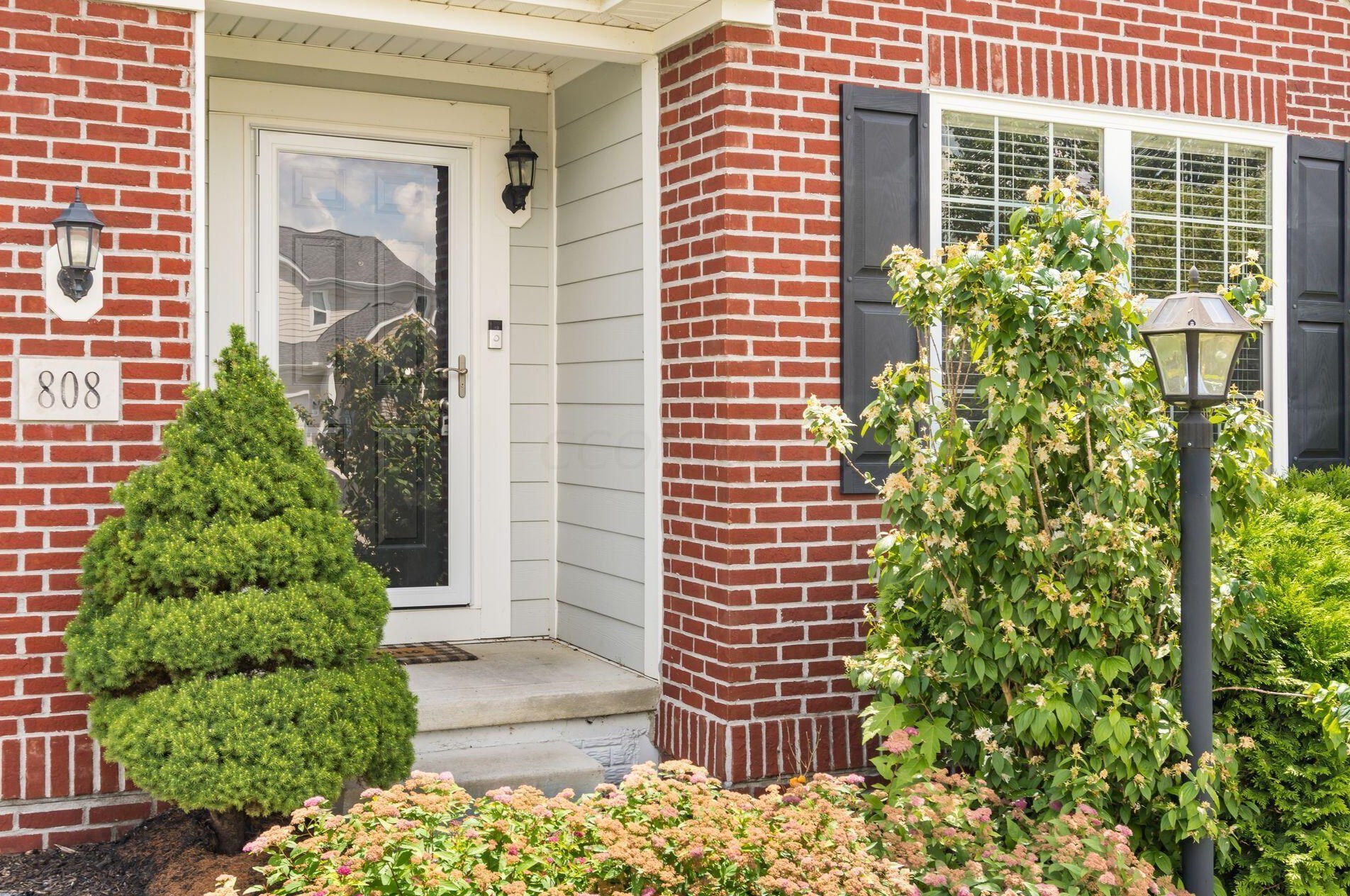 808 Brevard Cir, Pickerington OH  43147-7854 exterior