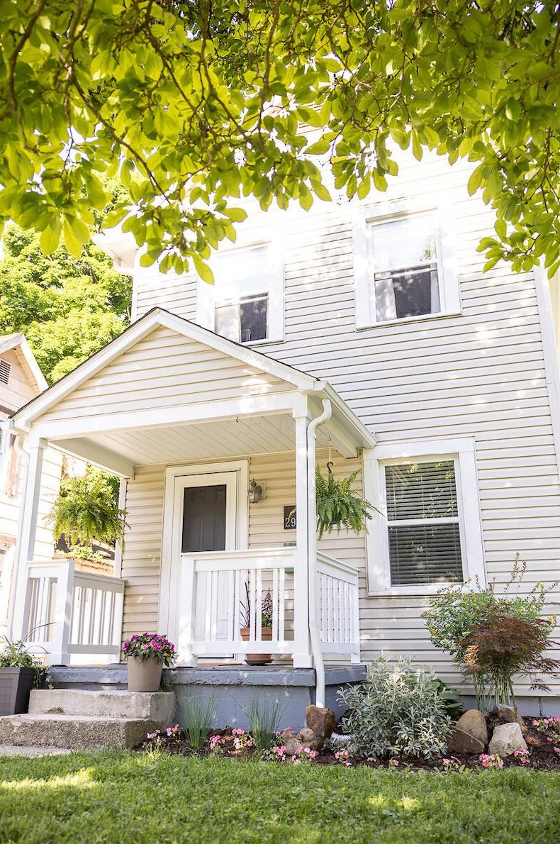 2935 Medina Ave, Columbus, OH 43224-4286