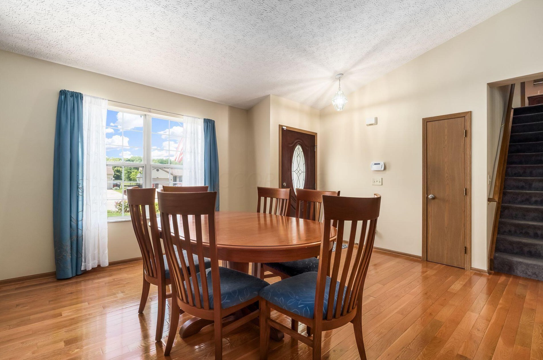 464 Broadview Ct, Pataskala OH  43062-8144 exterior