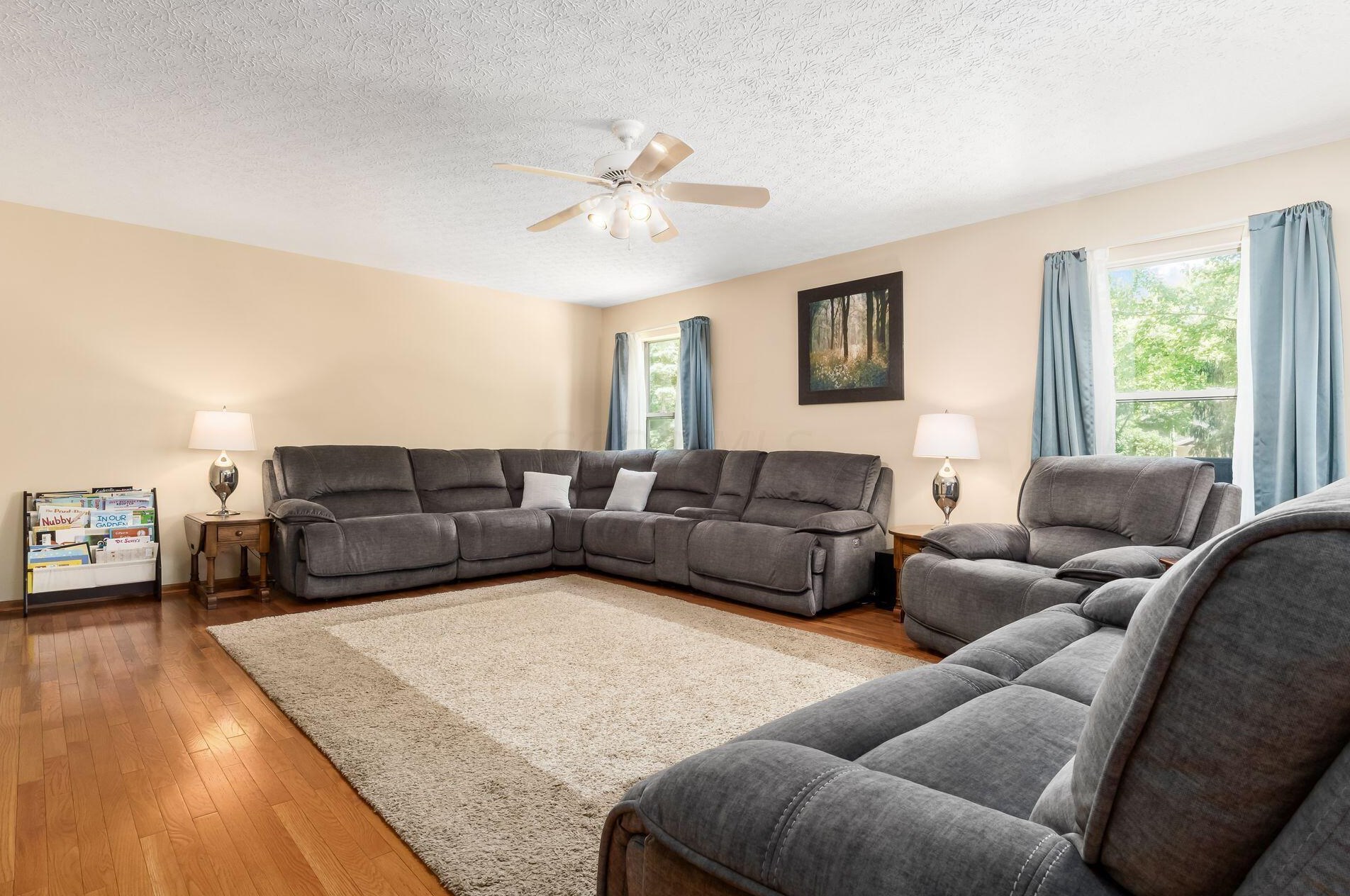 464 Broadview Ct, Pataskala OH  43062-8144 exterior