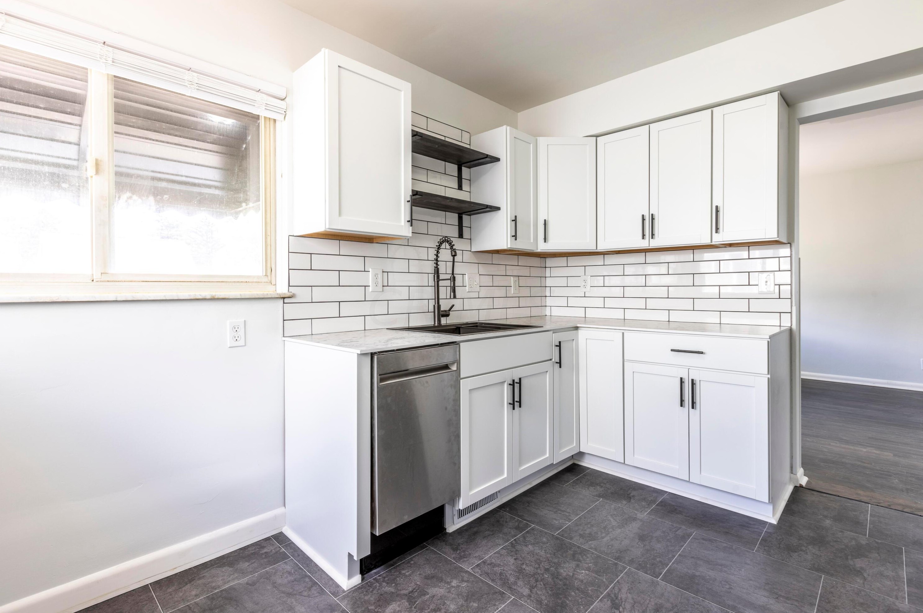 2665 Atwood Ter, Columbus OH 43211-1105 exterior