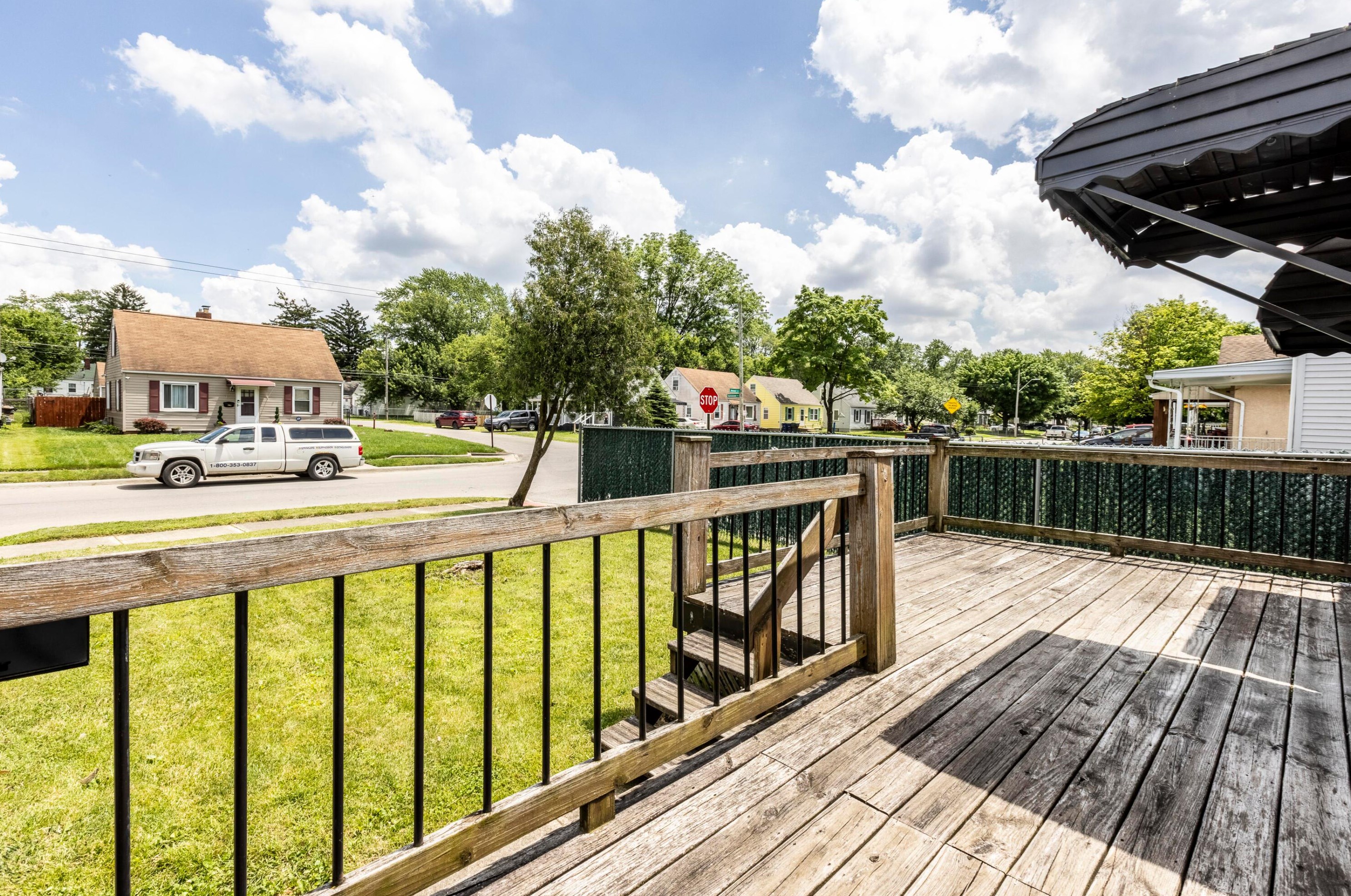 2665 Atwood Ter, Columbus OH 43211-1105 exterior