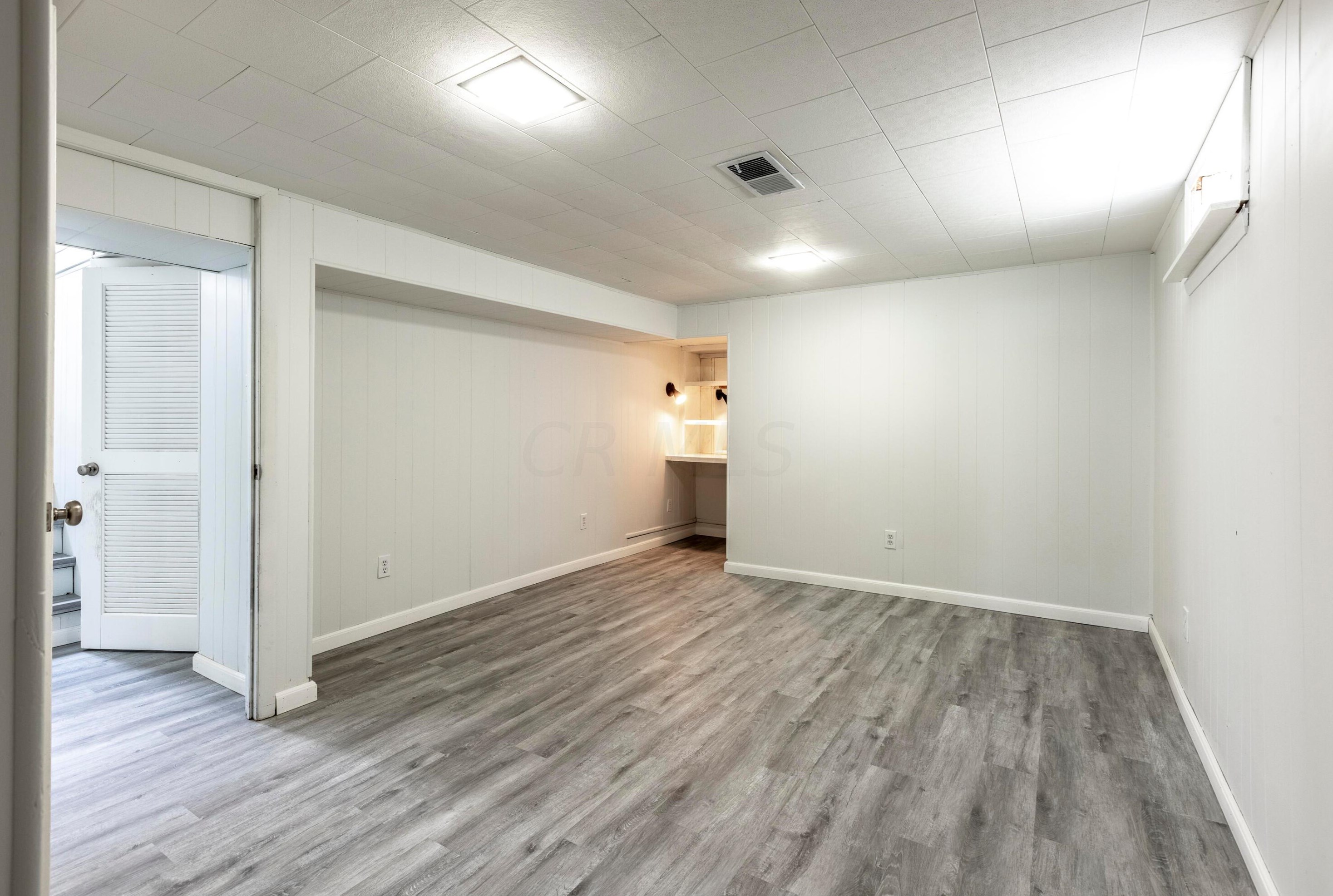 2665 Atwood Ter, Columbus OH 43211-1105 exterior