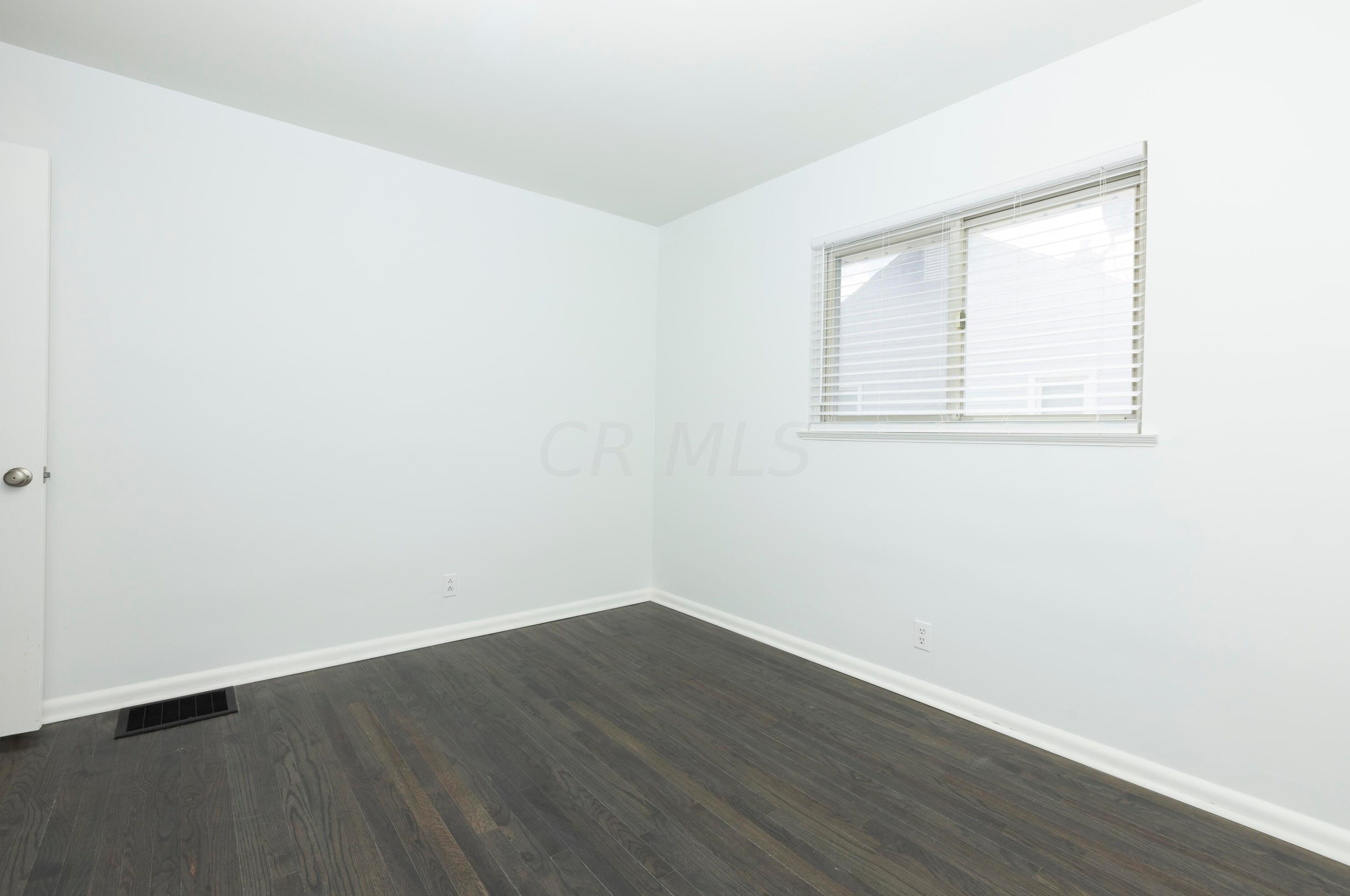 2665 Atwood Ter, Columbus OH 43211-1105 exterior