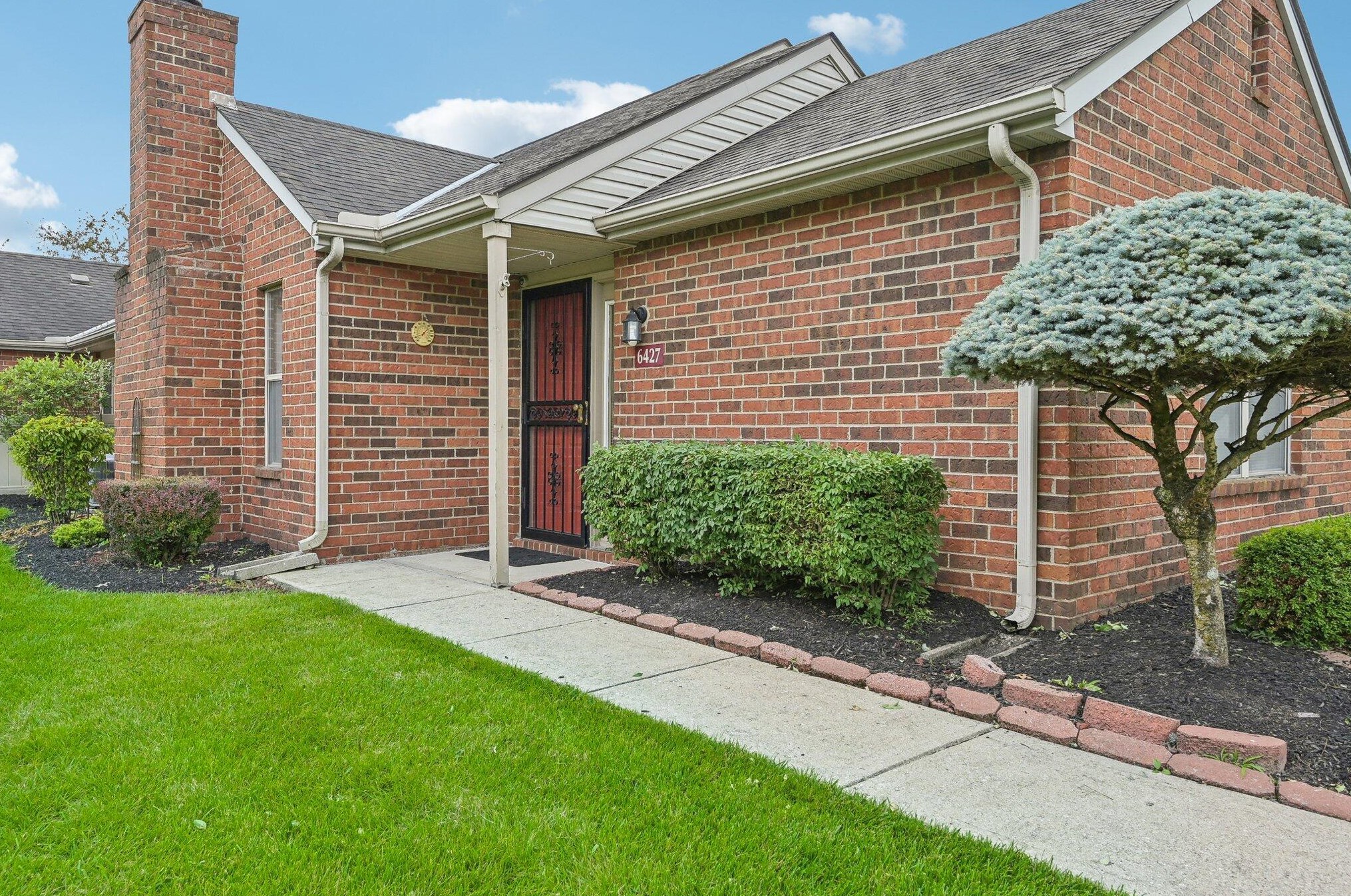 6427 Upperridge Dr, Cnl Wnchstr OH  43110-9347 exterior