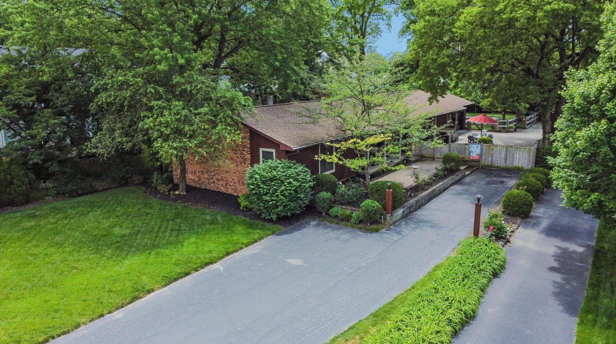 2439 Middlesex Rd, Columbus, OH 43220-4650