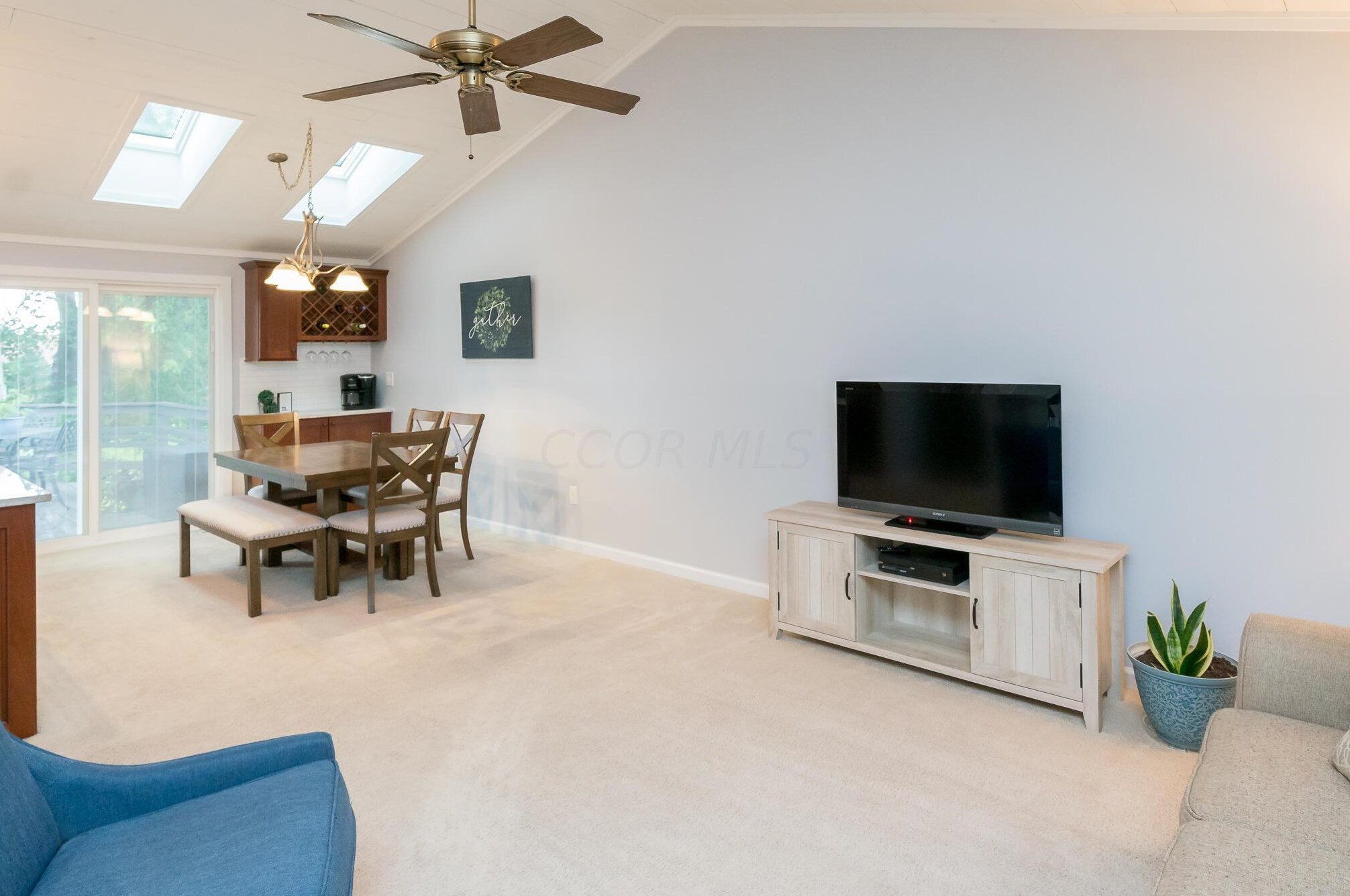 7870 Cobdon Ave, Westerville OH  43081-4640 exterior