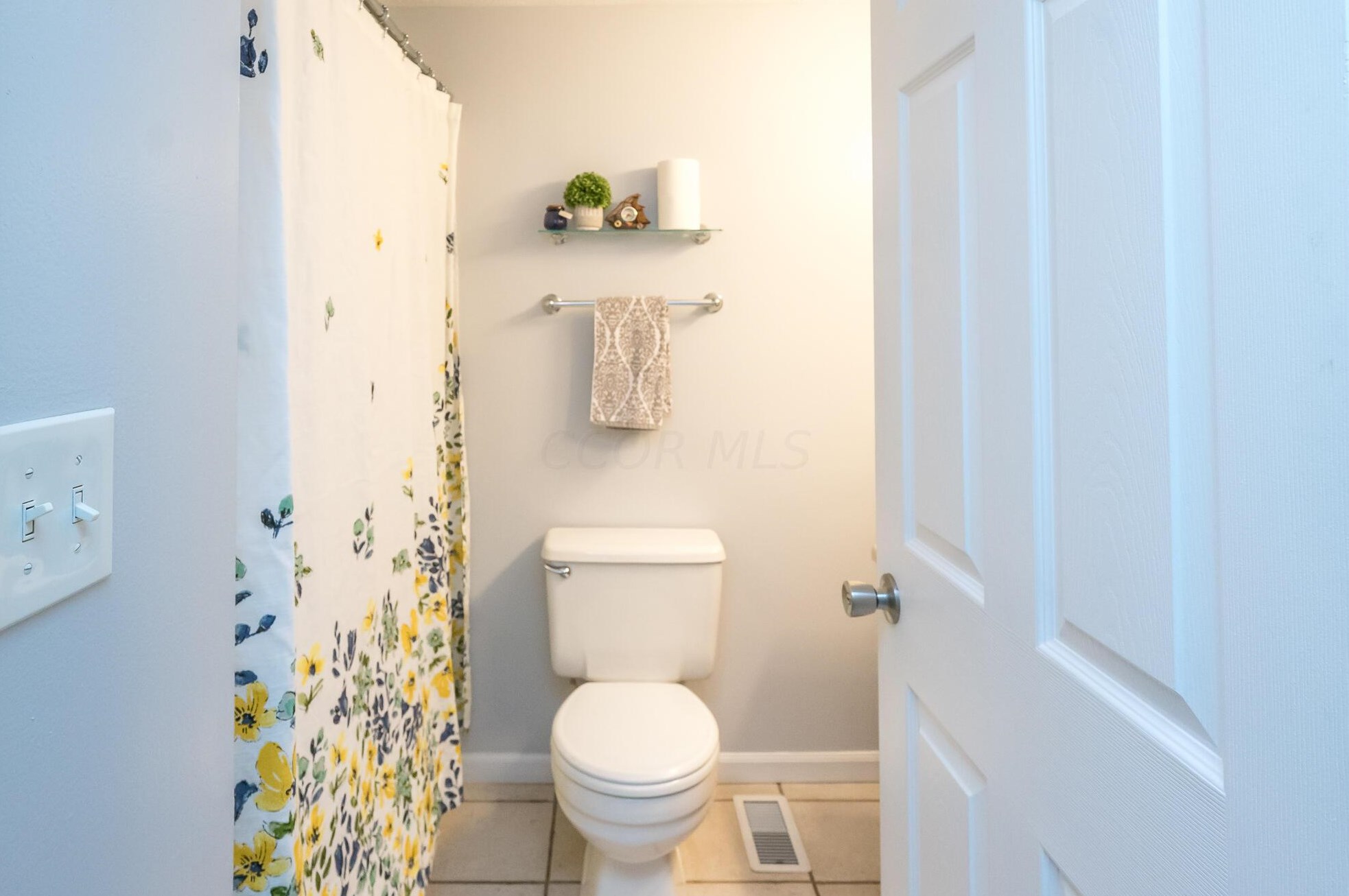 7870 Cobdon Ave, Westerville OH  43081-4640 exterior