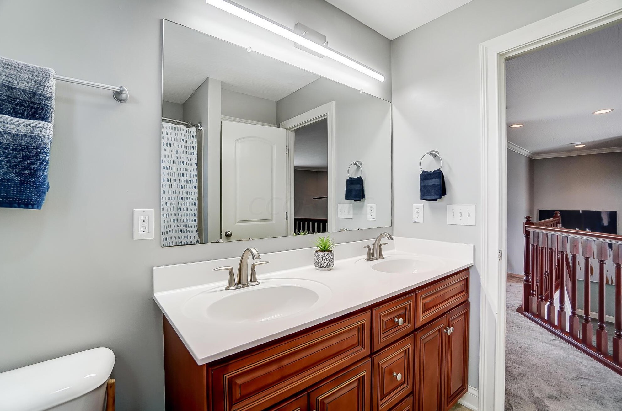 7551 Walnut Dr, Cnl Wnchstr OH 43110-8185 exterior