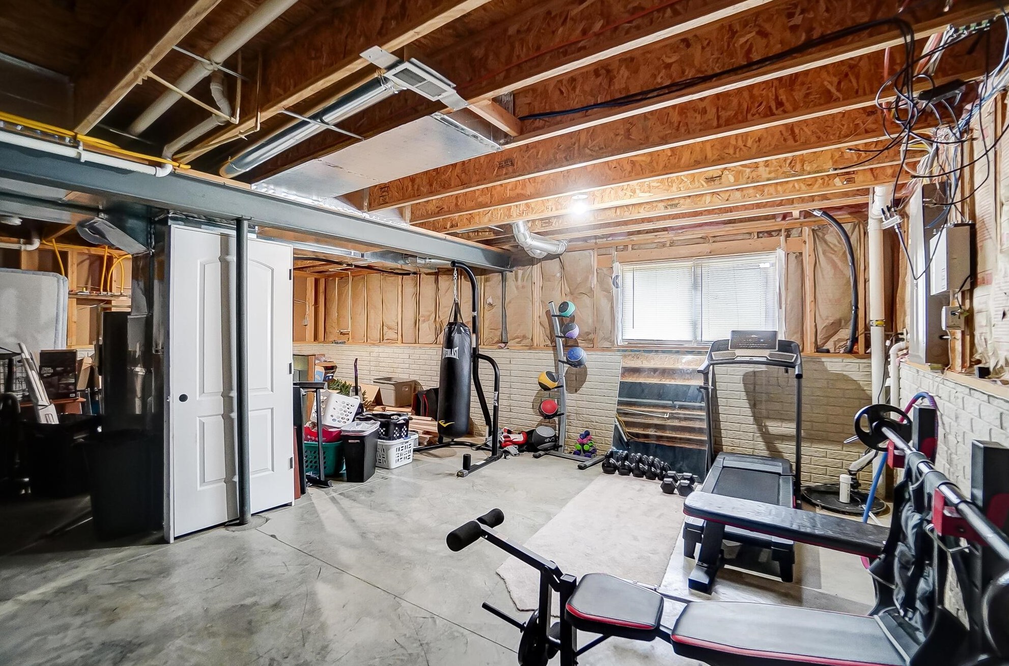 7551 Walnut Dr, Cnl Wnchstr OH 43110-8185 exterior