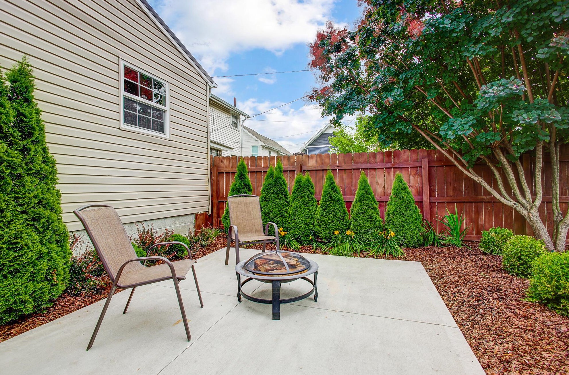 265 Welch Ave, Columbus OH 43207-1222 exterior