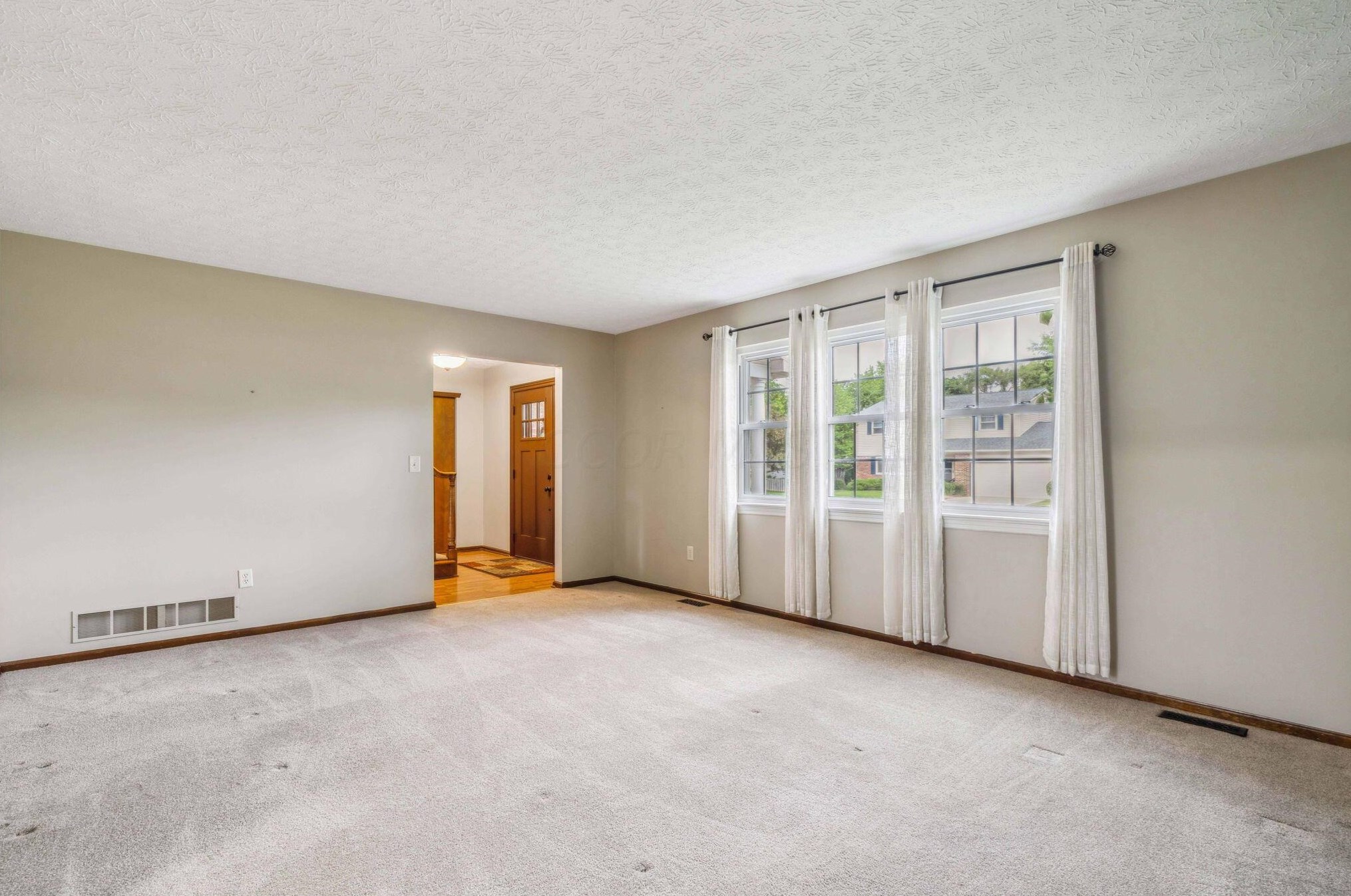 49 Haddam Pl, Westerville OH  43081-1208 exterior