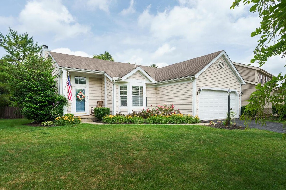 1730 Fallhaven Dr, Columbus, OH 43235-5913