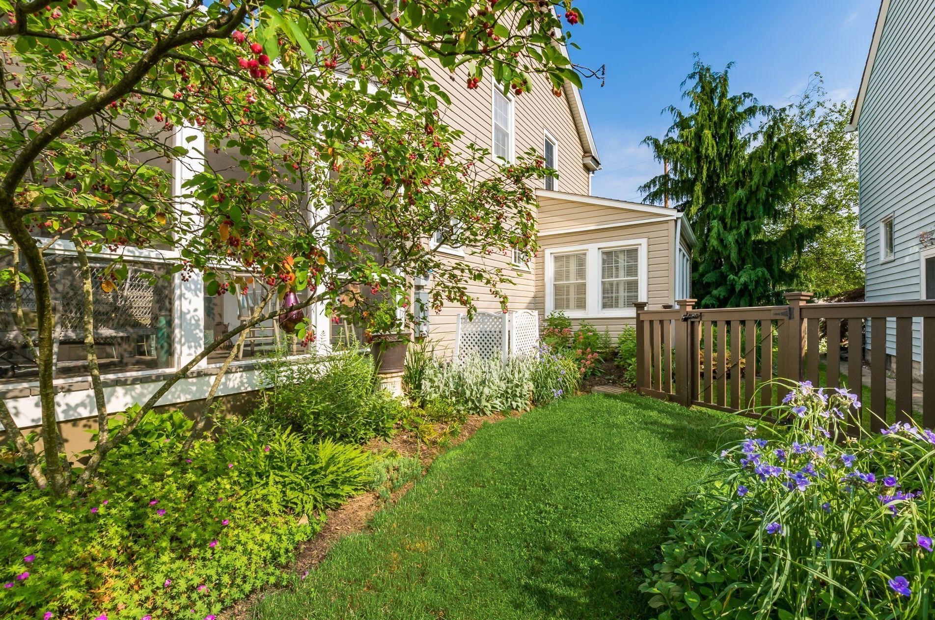 2977 Palmetto St, Columbus OH 43204-3264 exterior