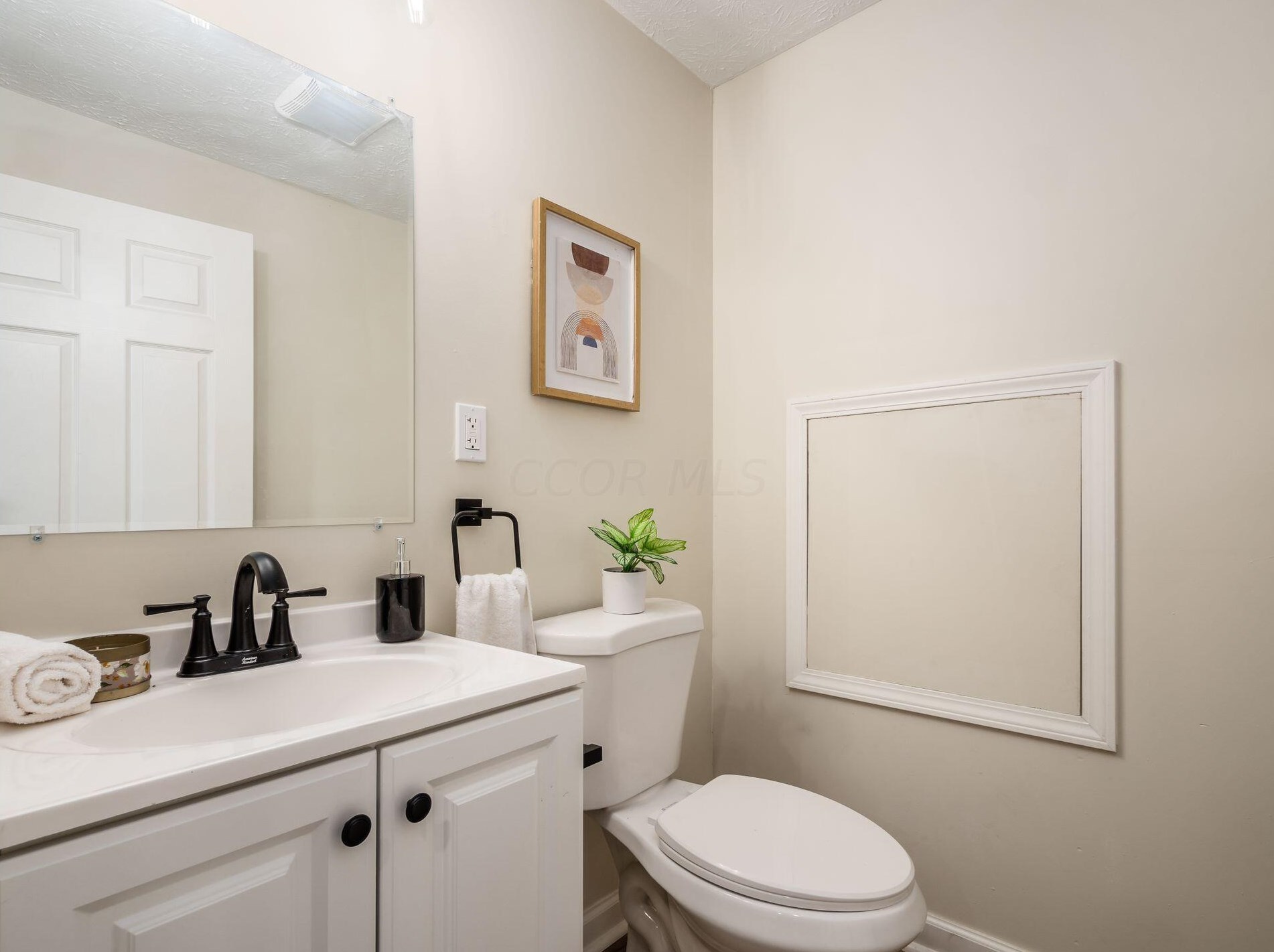 4668 Larkhall Ln, Columbus OH 43229-5818 exterior