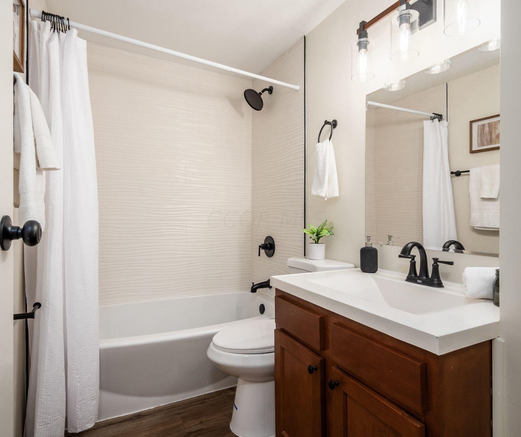 4668 Larkhall Ln, Columbus OH 43229-5818 exterior