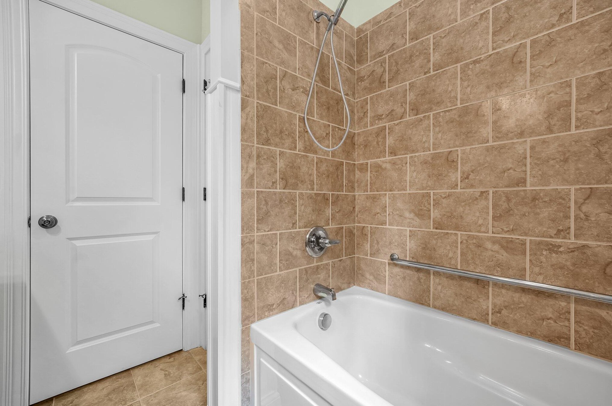 8853 National Rd, Pataskala OH 43062-7617 exterior