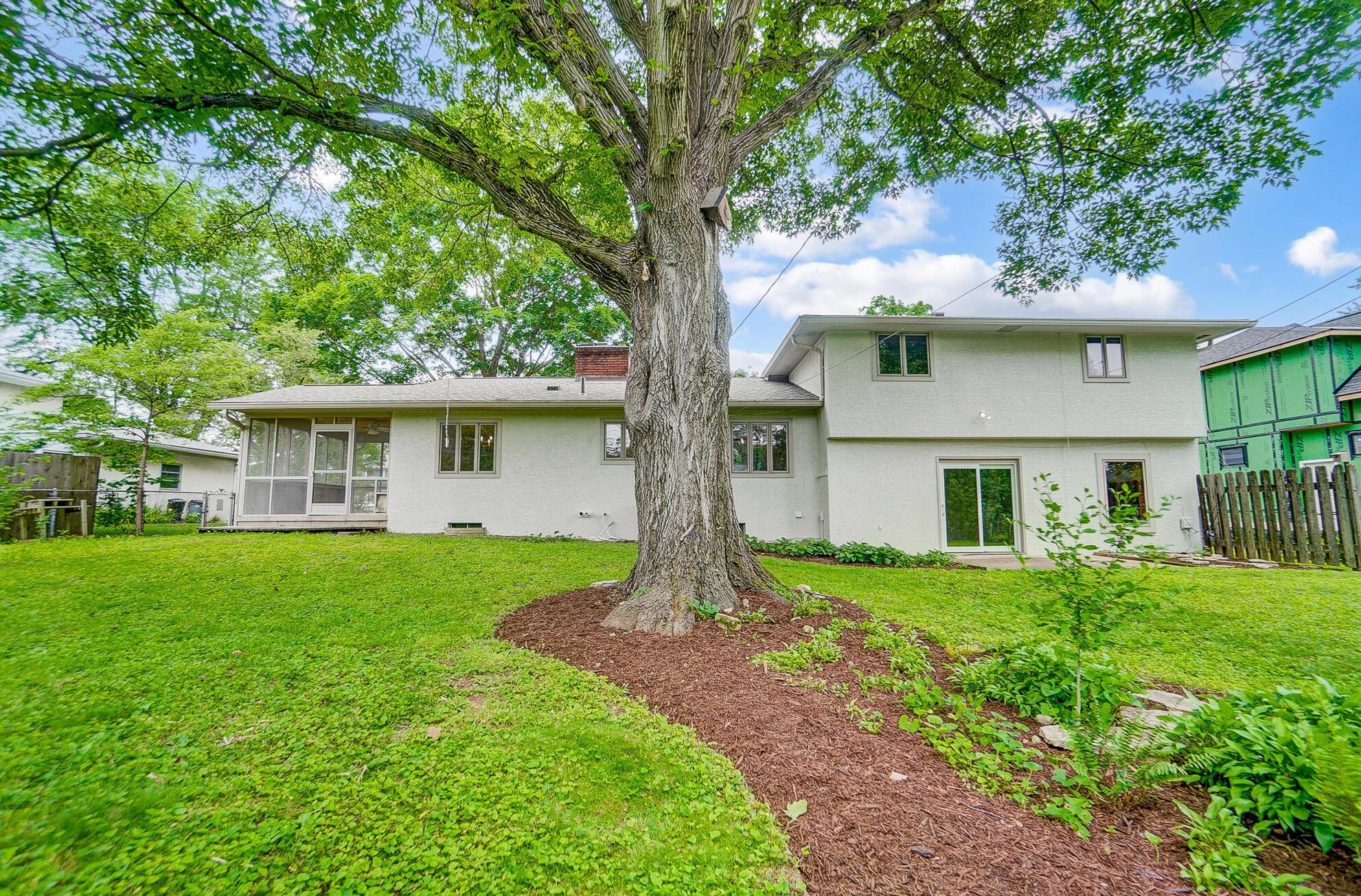 3088 Brandon Rd, Columbus OH 43221-2208 exterior