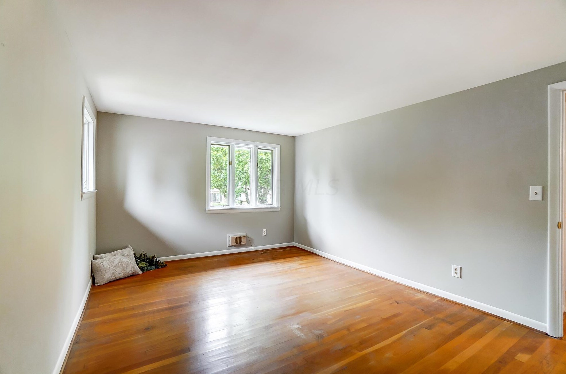 3088 Brandon Rd, Columbus OH 43221-2208 exterior