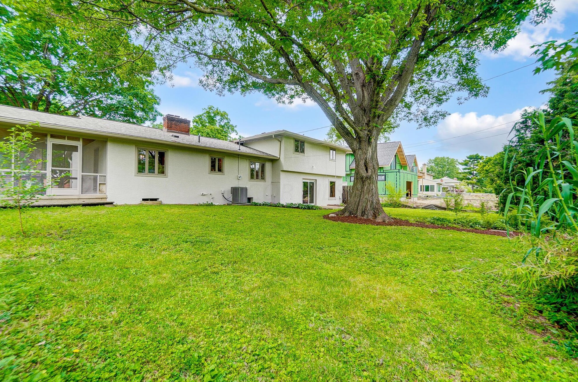 3088 Brandon Rd, Columbus OH 43221-2208 exterior