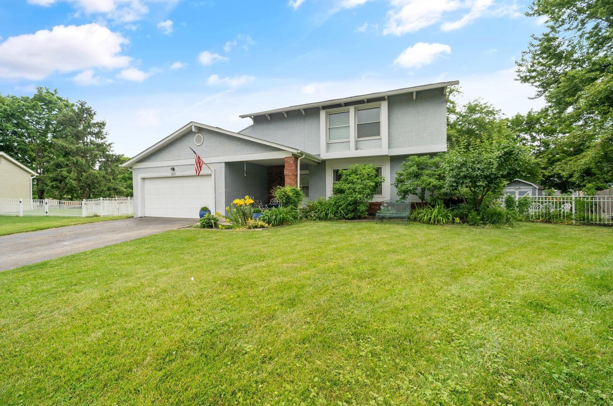 657 Picadilly Ct, Columbus, OH 43230-2219