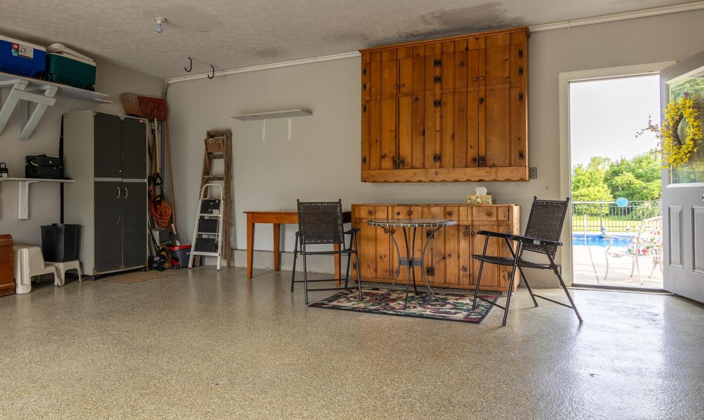 3340 Old Ml Rd, Lancaster OH 43130-9750 exterior