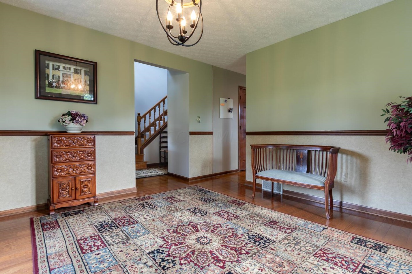 3340 Old Ml Rd, Lancaster OH 43130-9750 exterior