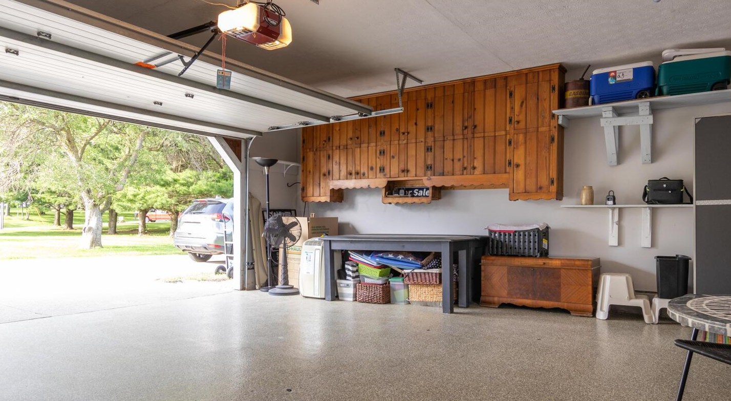 3340 Old Ml Rd, Lancaster OH 43130-9750 exterior