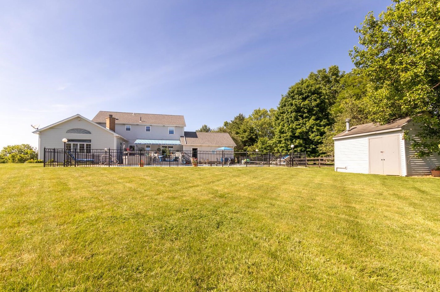 3340 Old Ml Rd, Lancaster OH 43130-9750 exterior