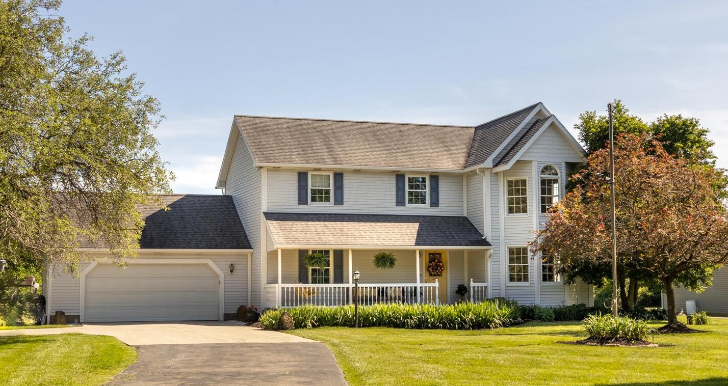 3340 Old Ml Rd, Lancaster OH 43130-9750 exterior