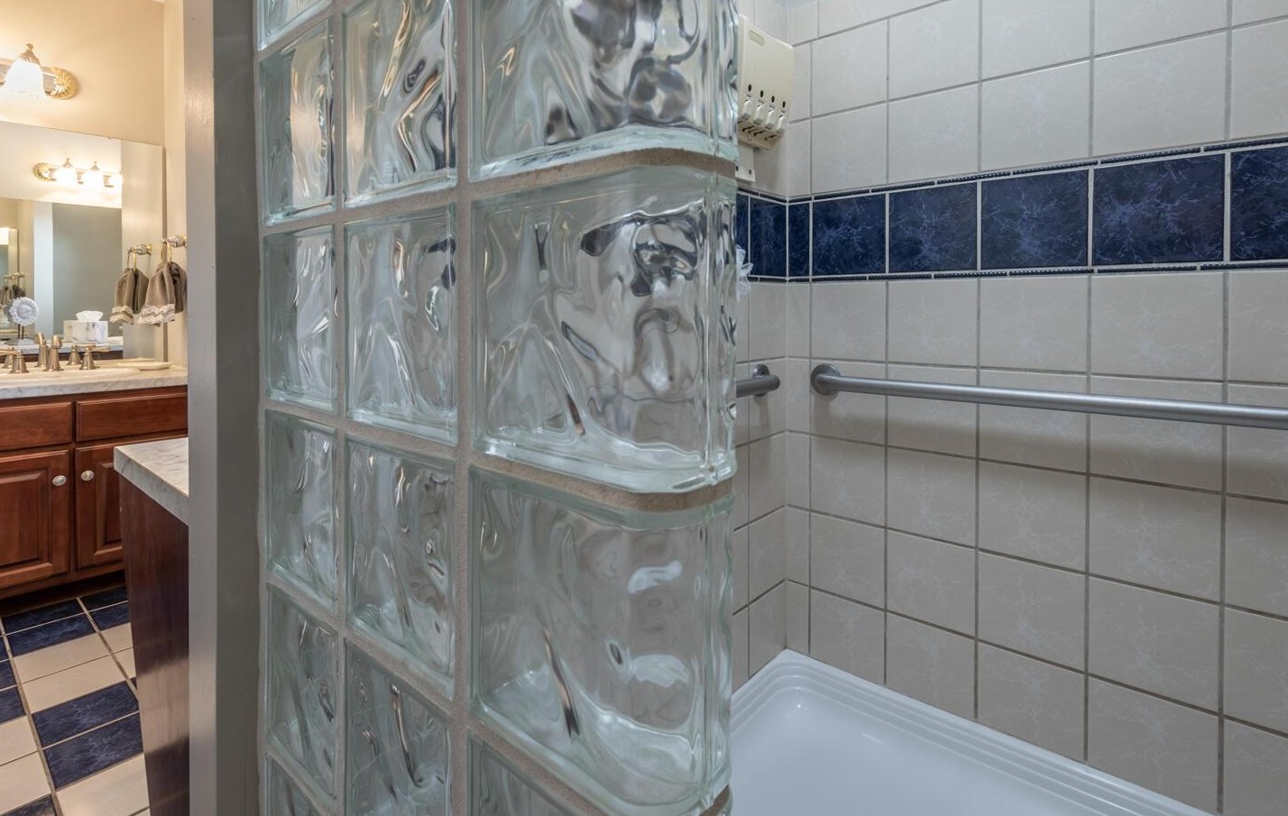 3340 Old Ml Rd, Lancaster OH 43130-9750 exterior