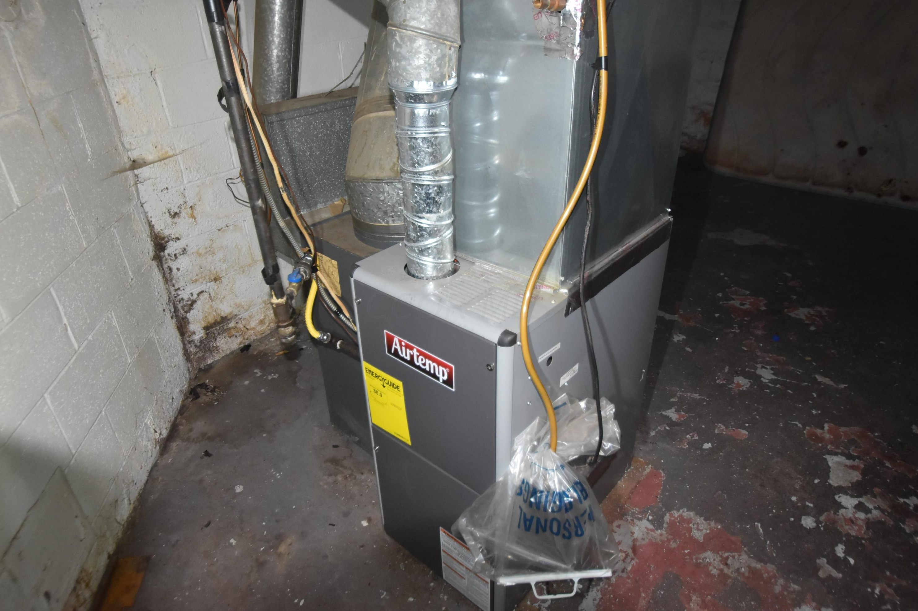 966 Pierce Ave, Columbus OH 43227-1255 exterior