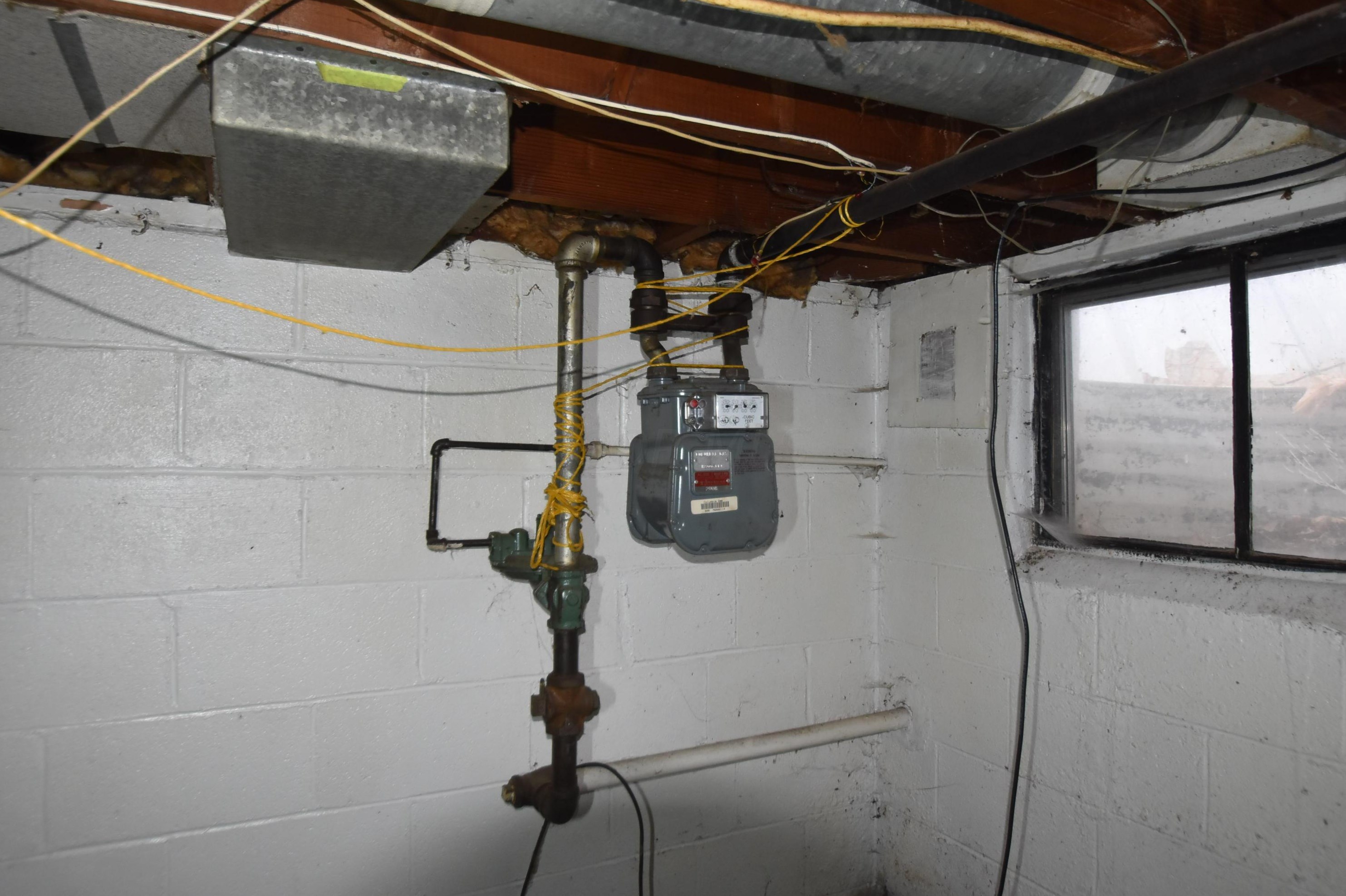 966 Pierce Ave, Columbus OH 43227-1255 exterior