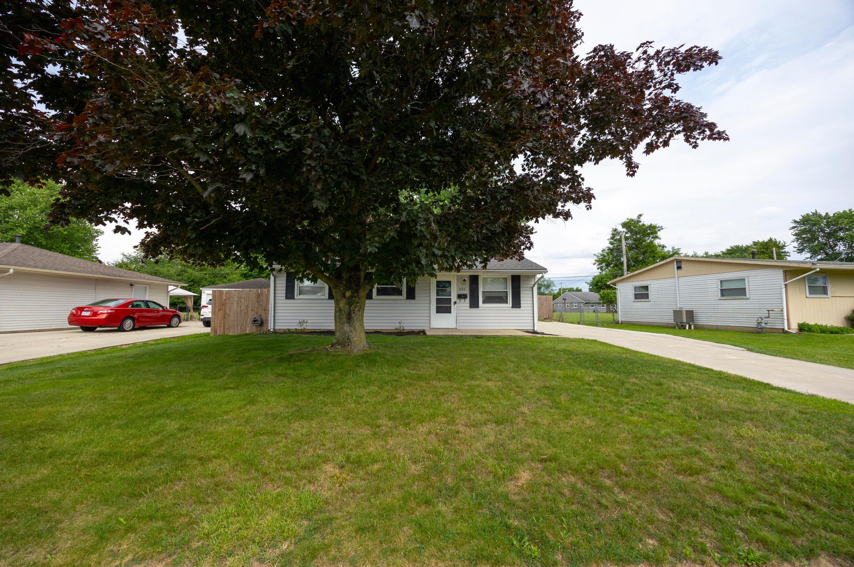 232 Redmond Rd, Columbus OH 43228-2202 exterior