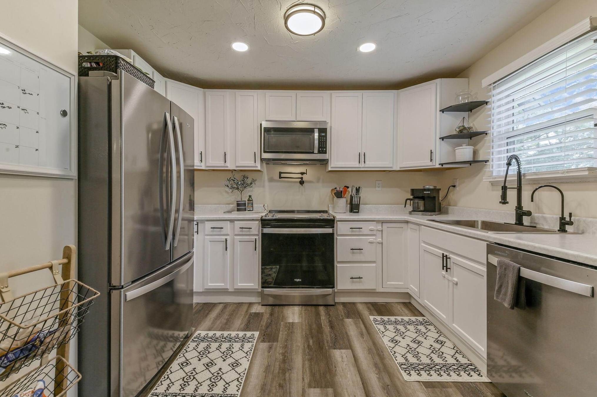4833 Columbus Rd, Centerburg, OH 43011