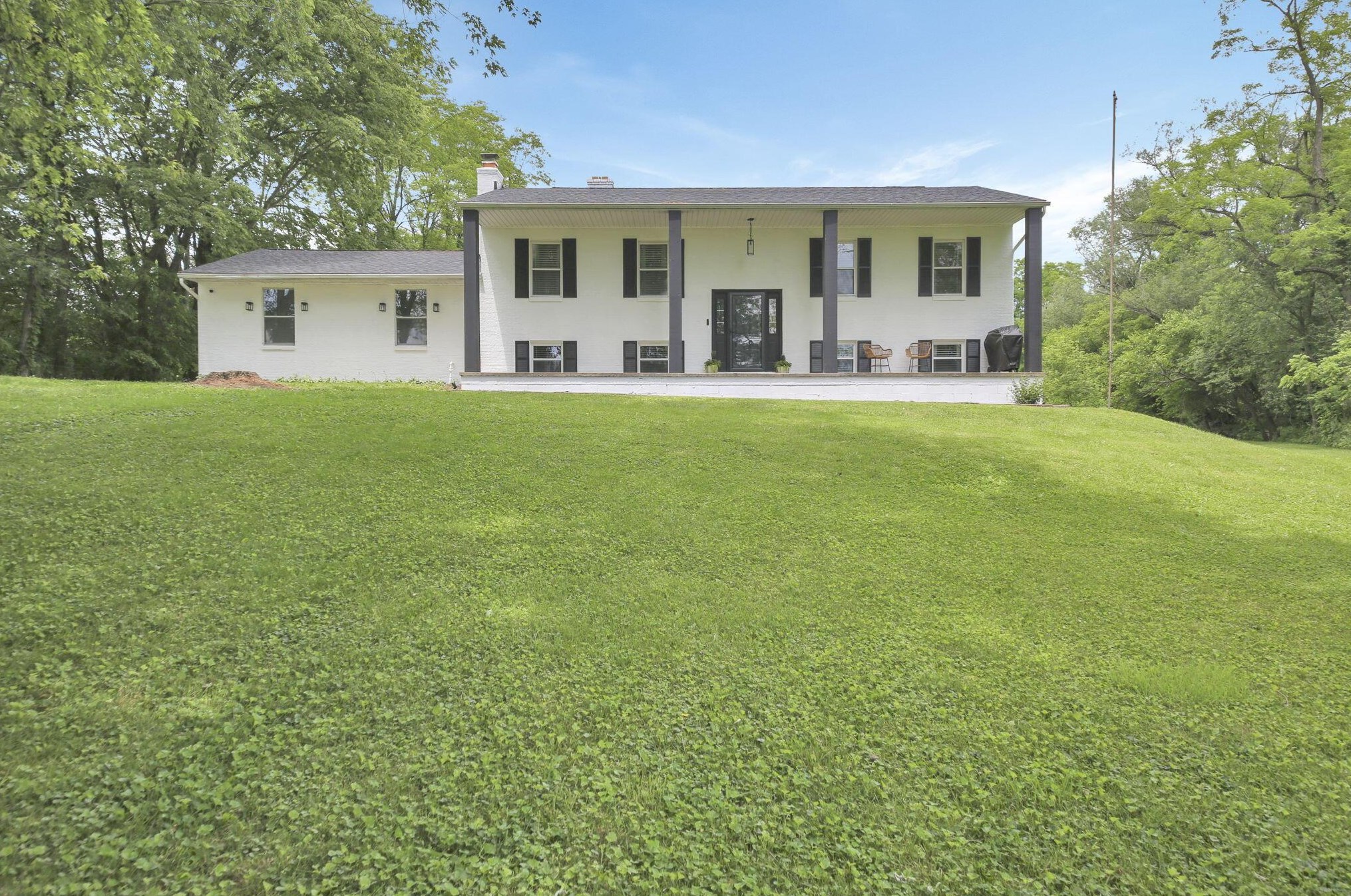 4833 Columbus Rd, Centerburg OH  43011-8900 exterior