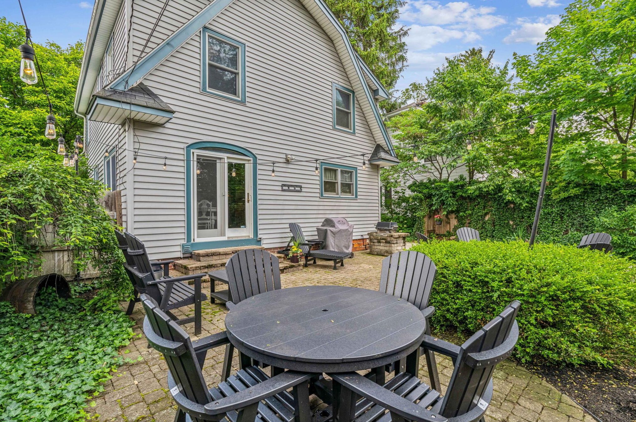 93 Torrence Rd, Columbus OH 43214-3821 exterior