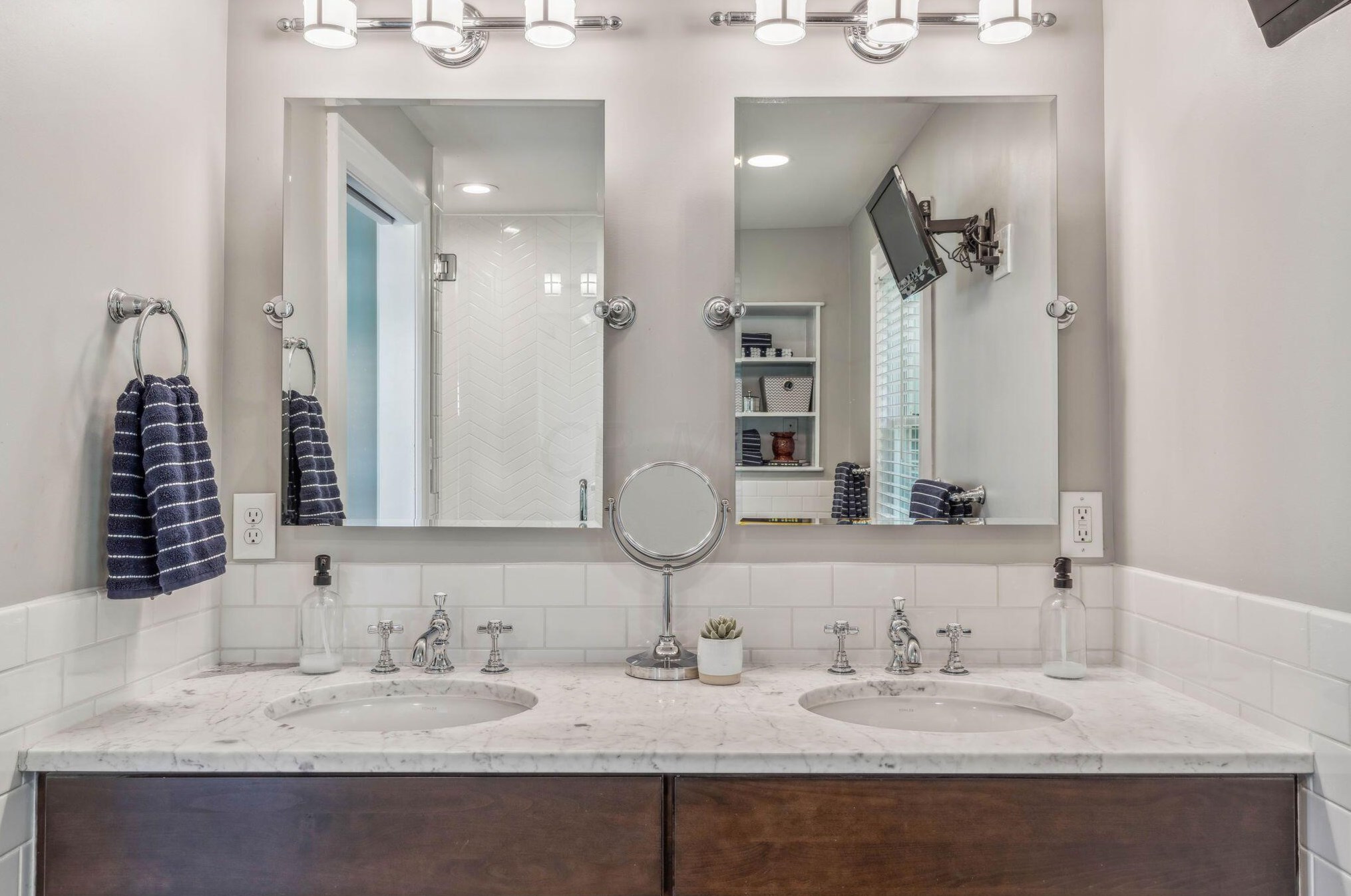 93 Torrence Rd, Columbus OH 43214-3821 exterior