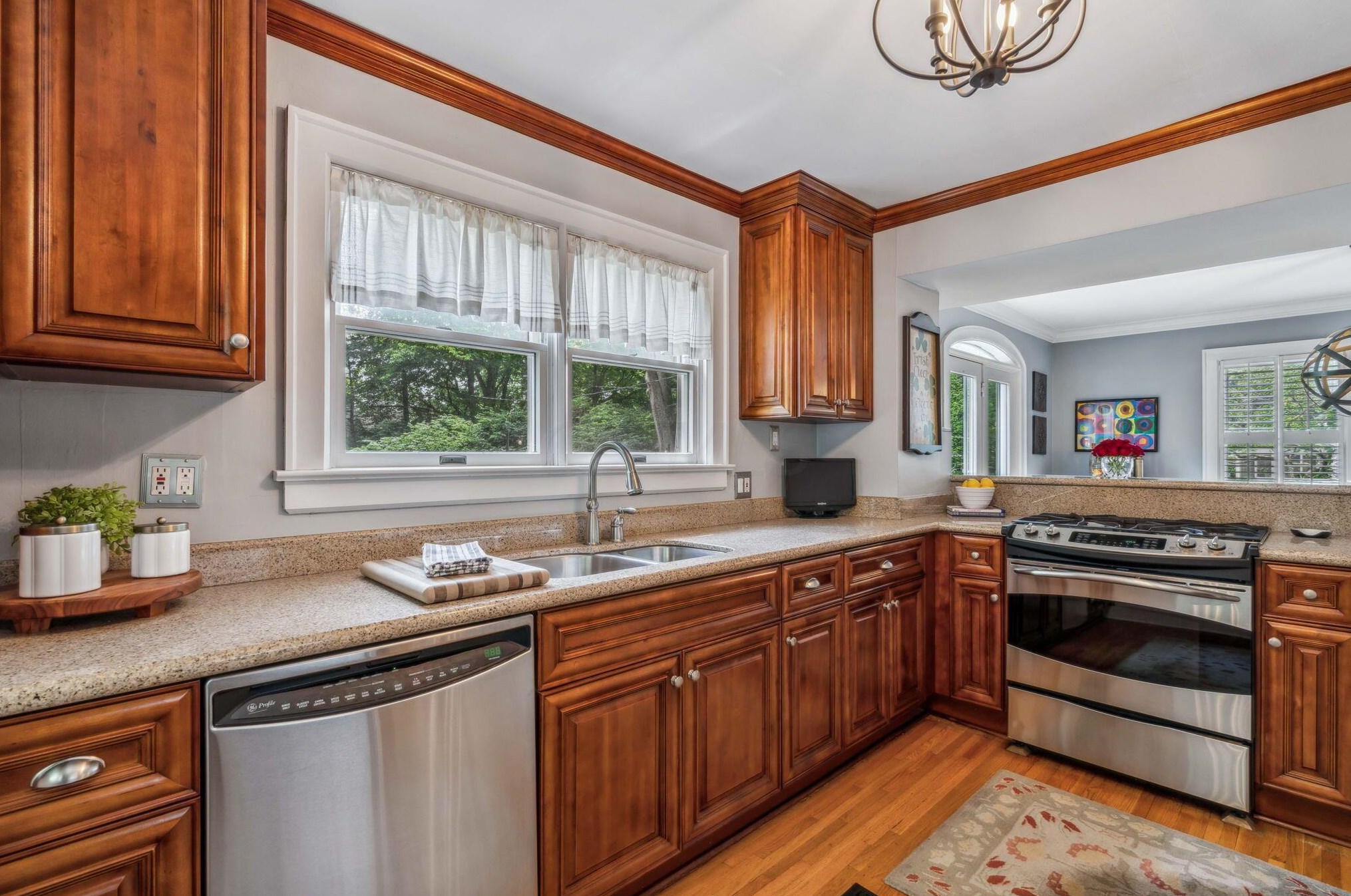 93 Torrence Rd, Columbus OH 43214-3821 exterior