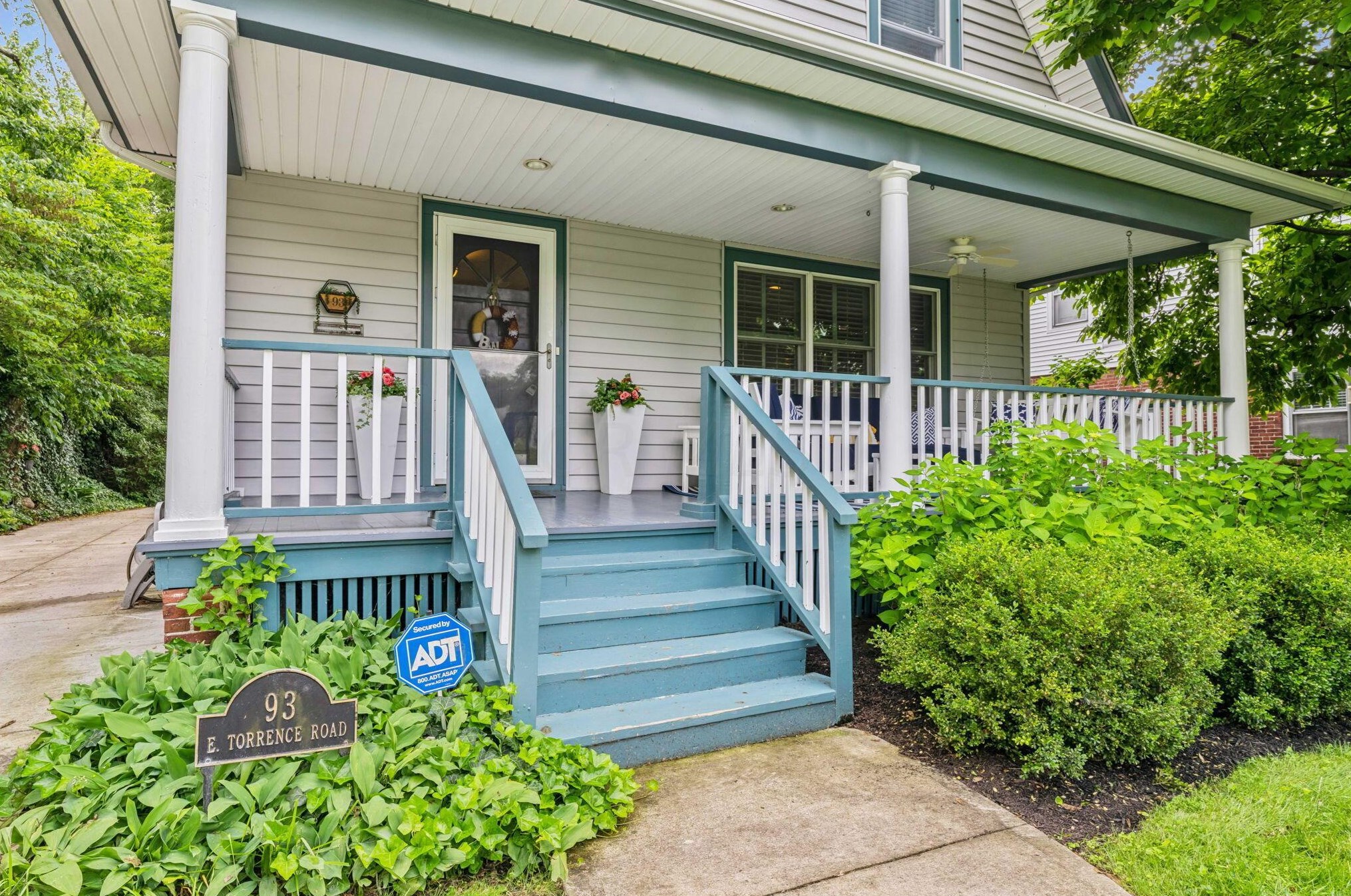 93 Torrence Rd, Columbus OH 43214-3821 exterior