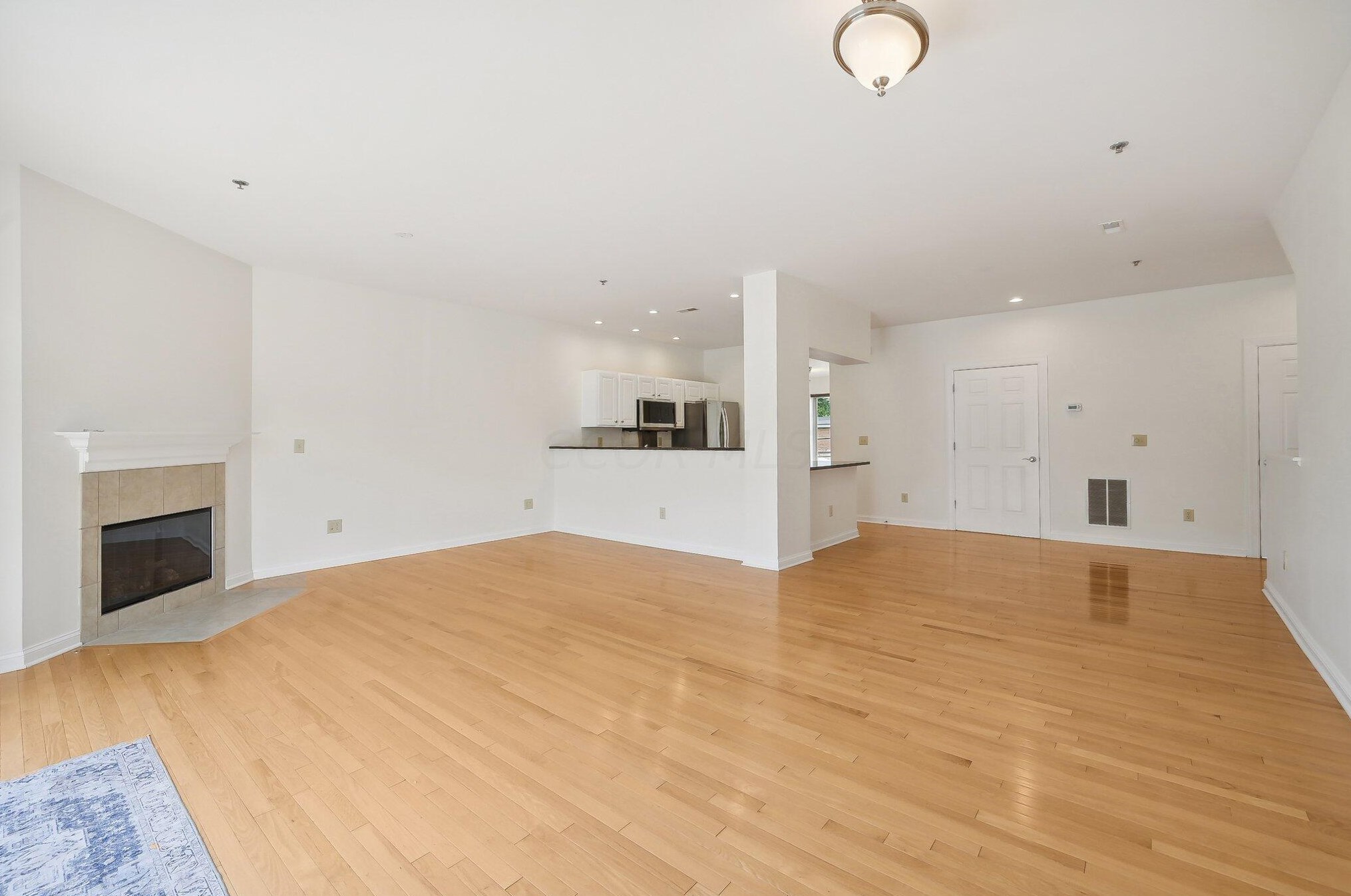 1766 Ridgecliff Rd, Columbus OH 43221-1954 exterior