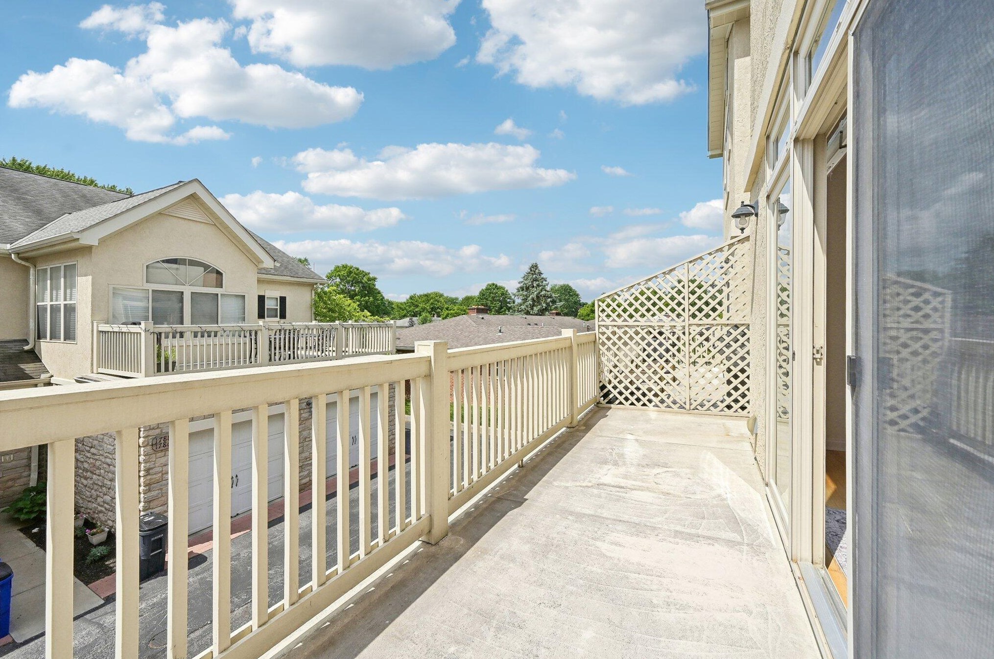 1766 Ridgecliff Rd, Columbus OH 43221-1954 exterior