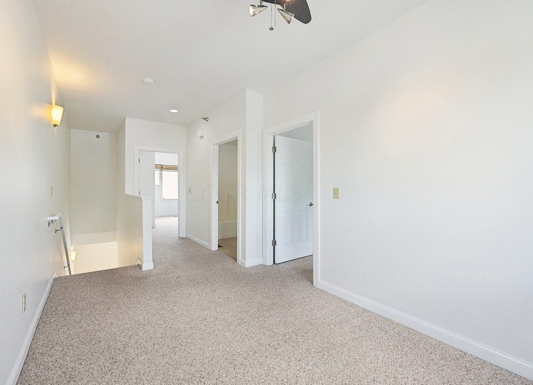 1766 Ridgecliff Rd, Columbus OH 43221-1954 exterior