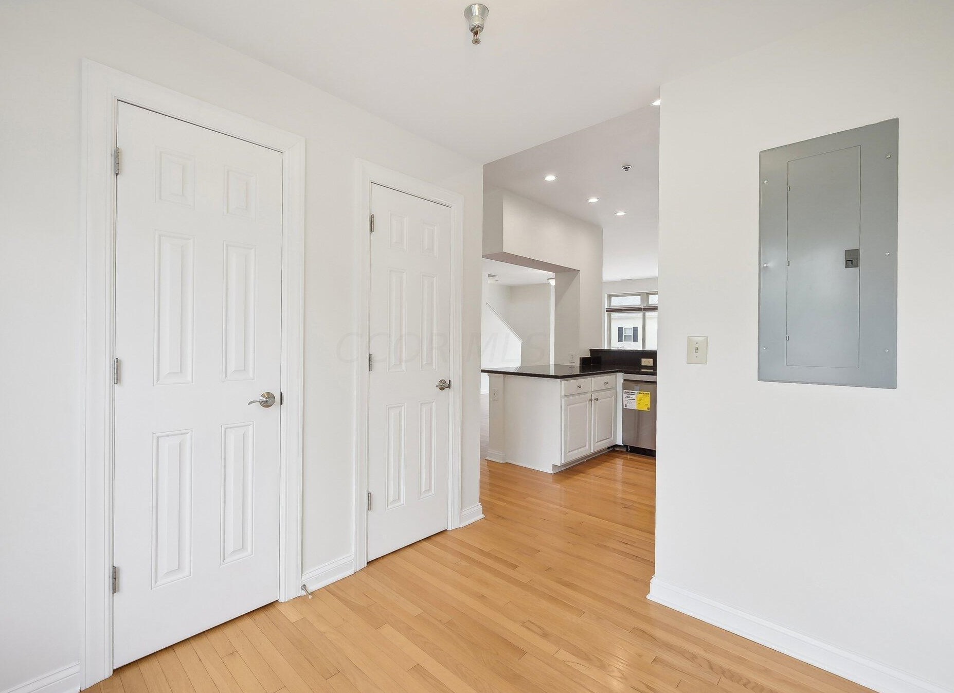 1766 Ridgecliff Rd, Columbus OH 43221-1954 exterior