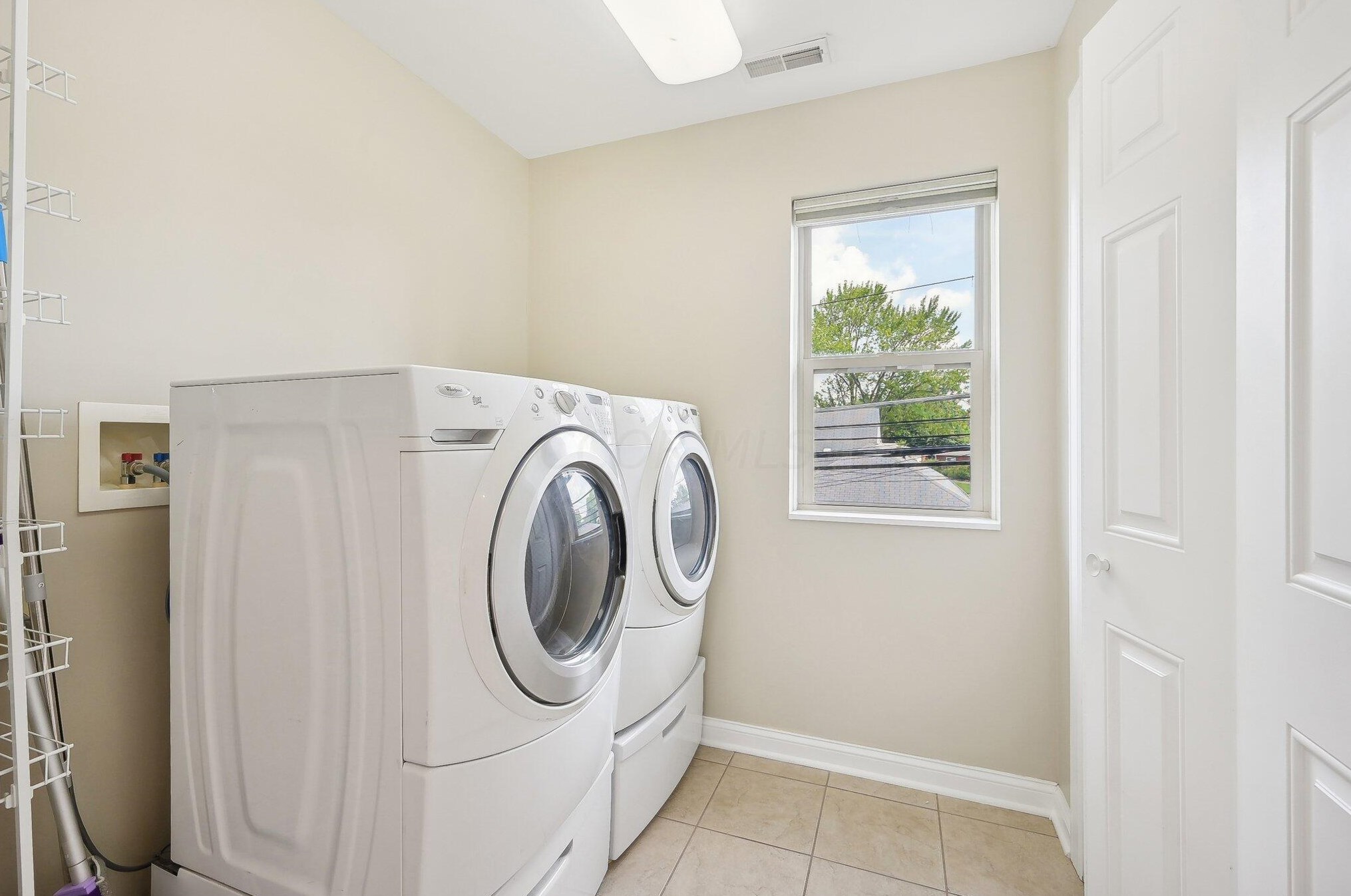 1766 Ridgecliff Rd, Columbus OH 43221-1954 exterior