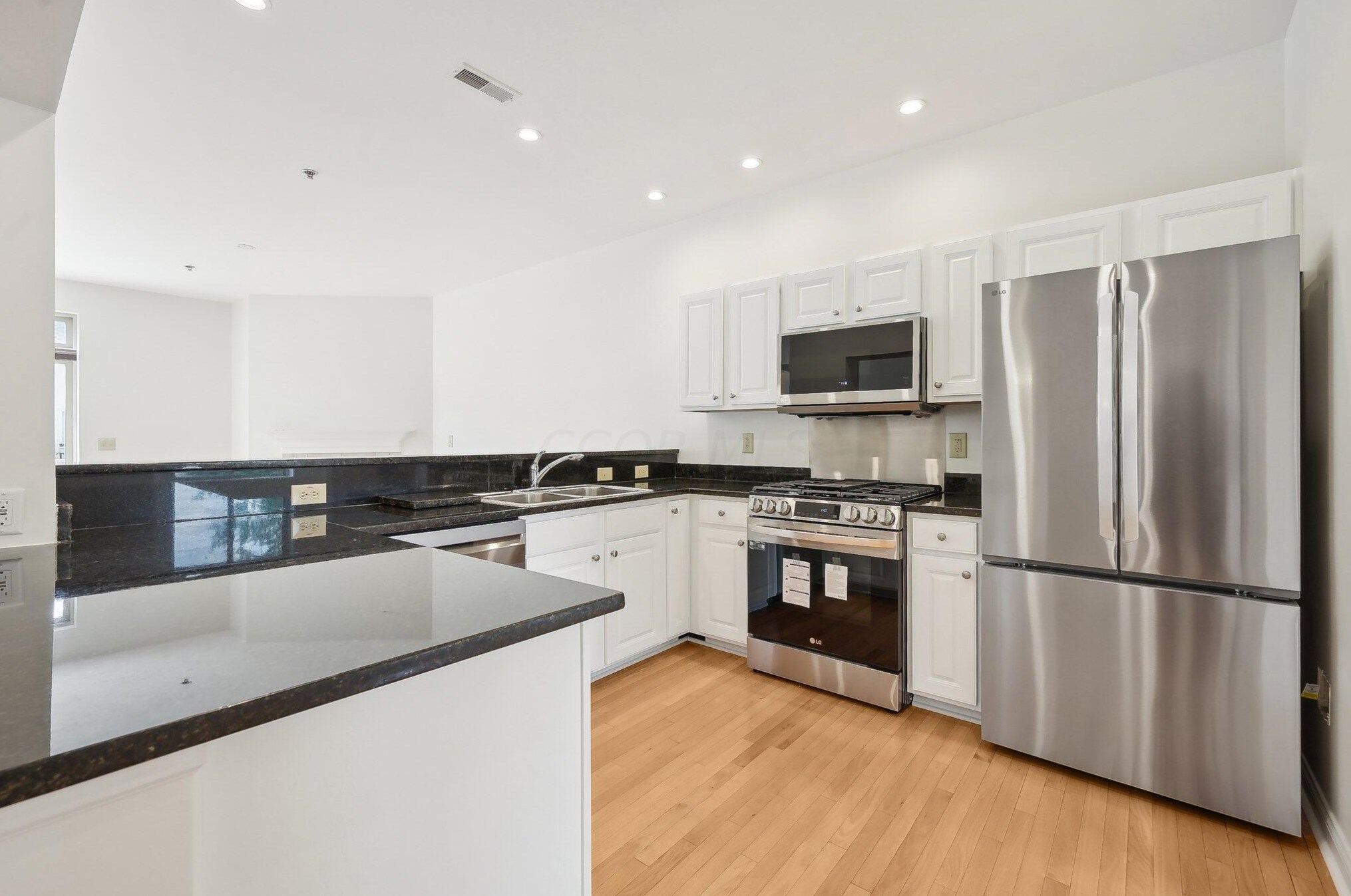 1766 Ridgecliff Rd, Columbus OH 43221-1954 exterior