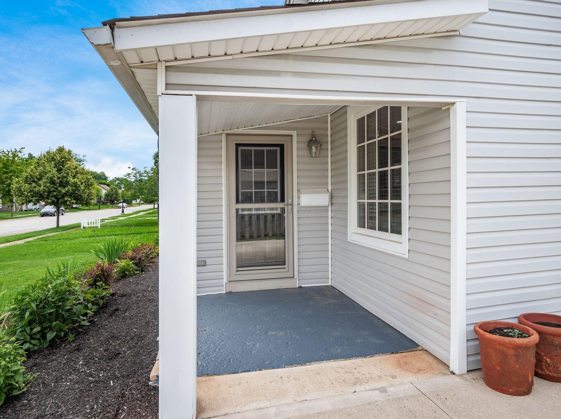3677 Park St, Darbydale, OH 43123-2535