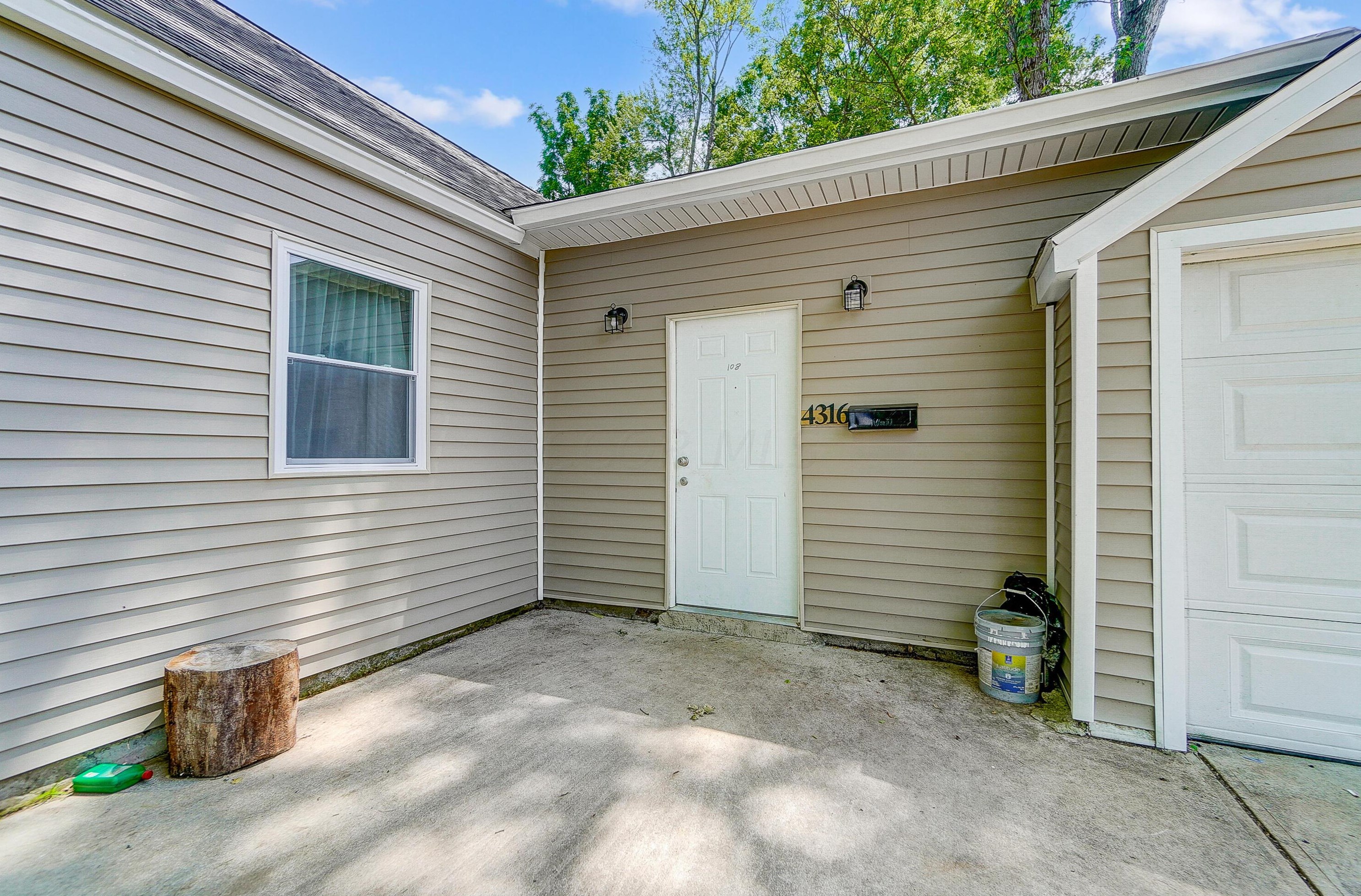 4316 Eichelberger Ave, Dayton, OH 45406-2424